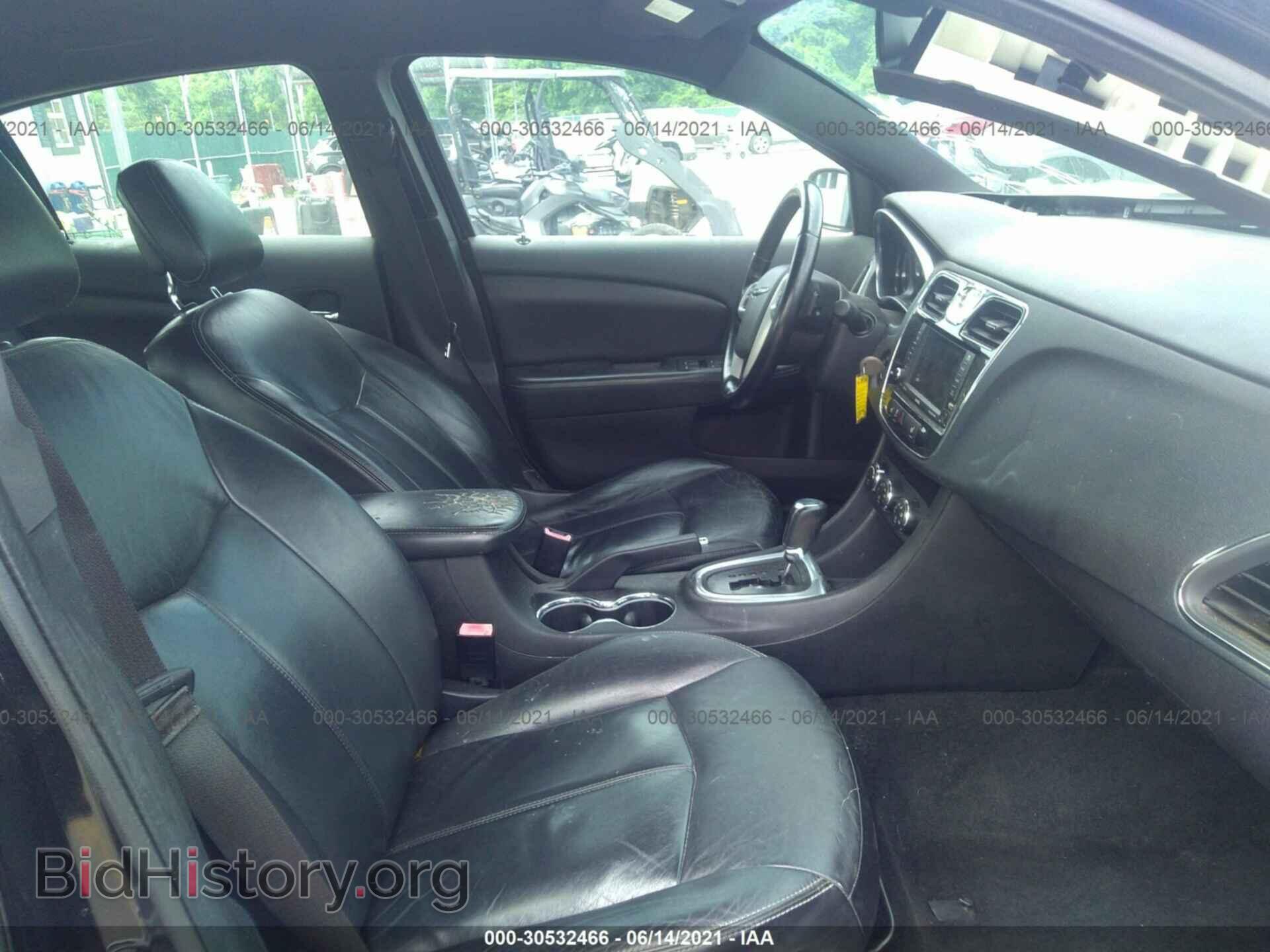 2012 CHRYSLER 200 - VIN: 1C3CCBCB7CN106941 - Photo 5