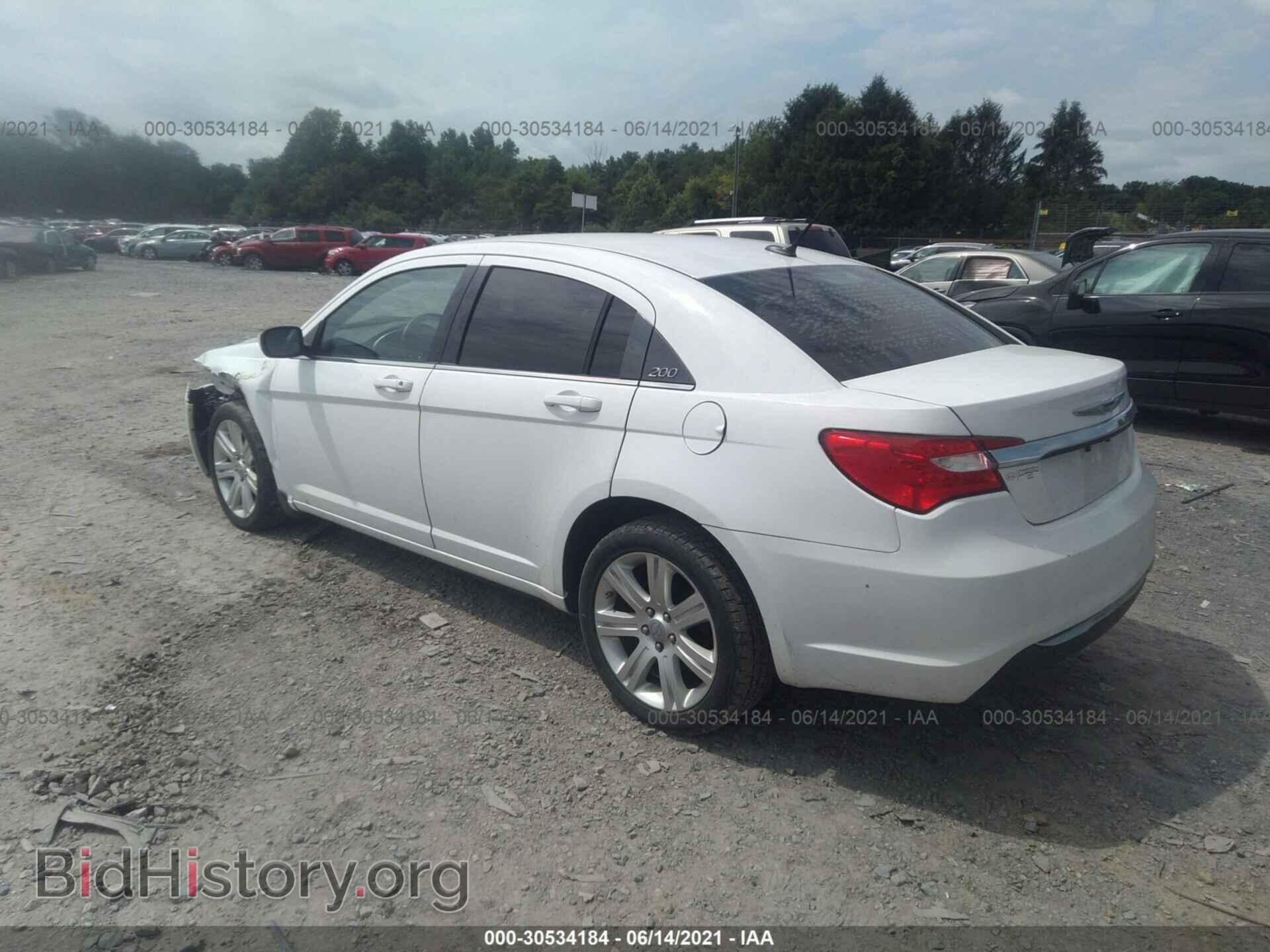 2013 CHRYSLER 200 - VIN: 1C3CCBAB4DN670602 - Photo 3