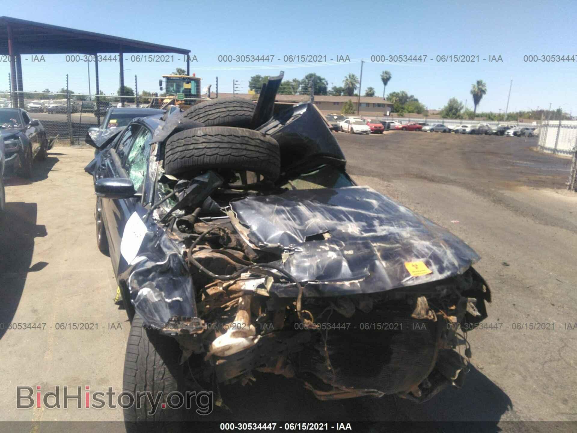 2018 CHRYSLER 300 - VIN: 2C3CCABG6JH266399 - Фото 6