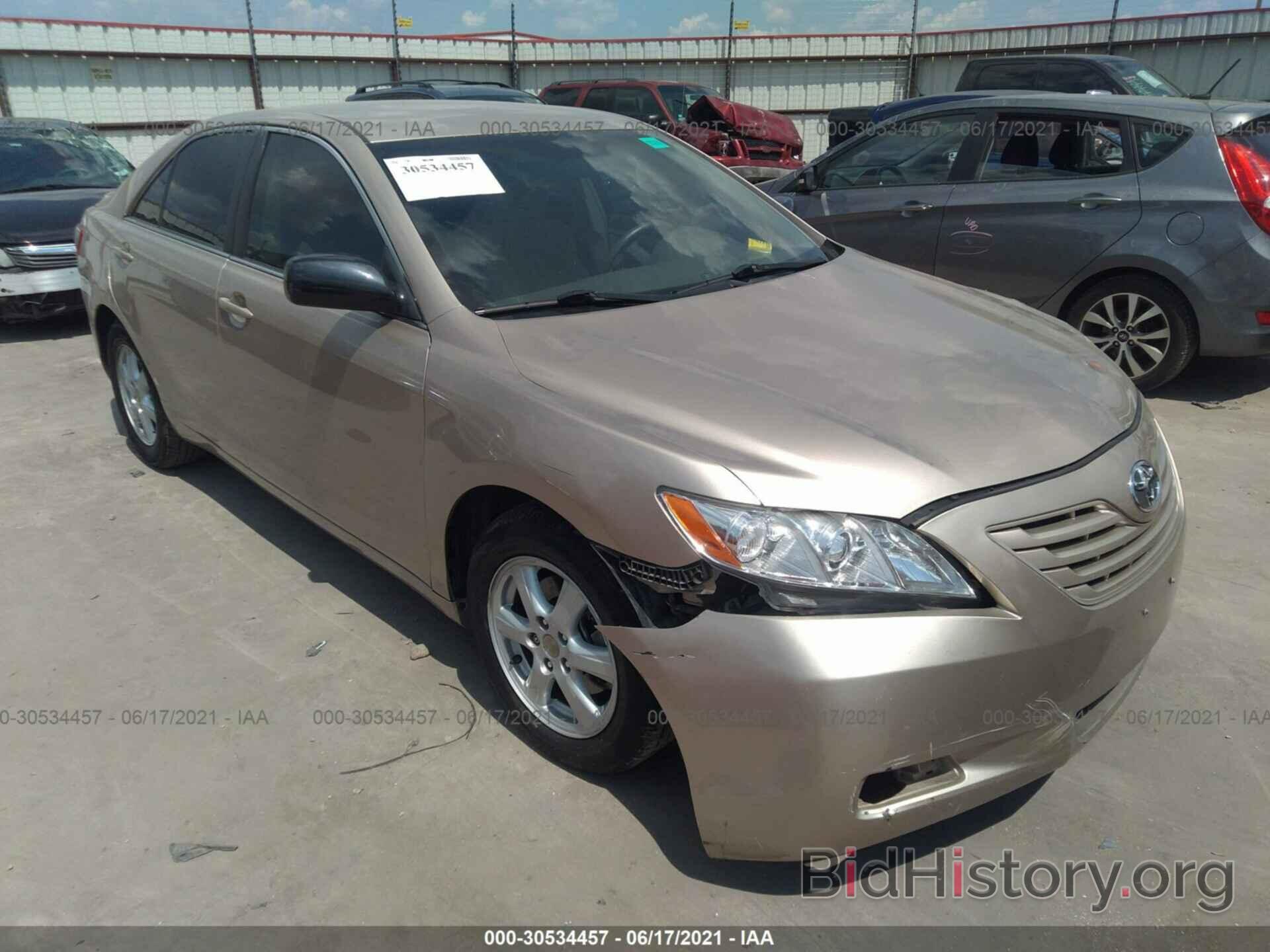 Photo 4T4BE46K87R006983 - TOYOTA CAMRY 2007