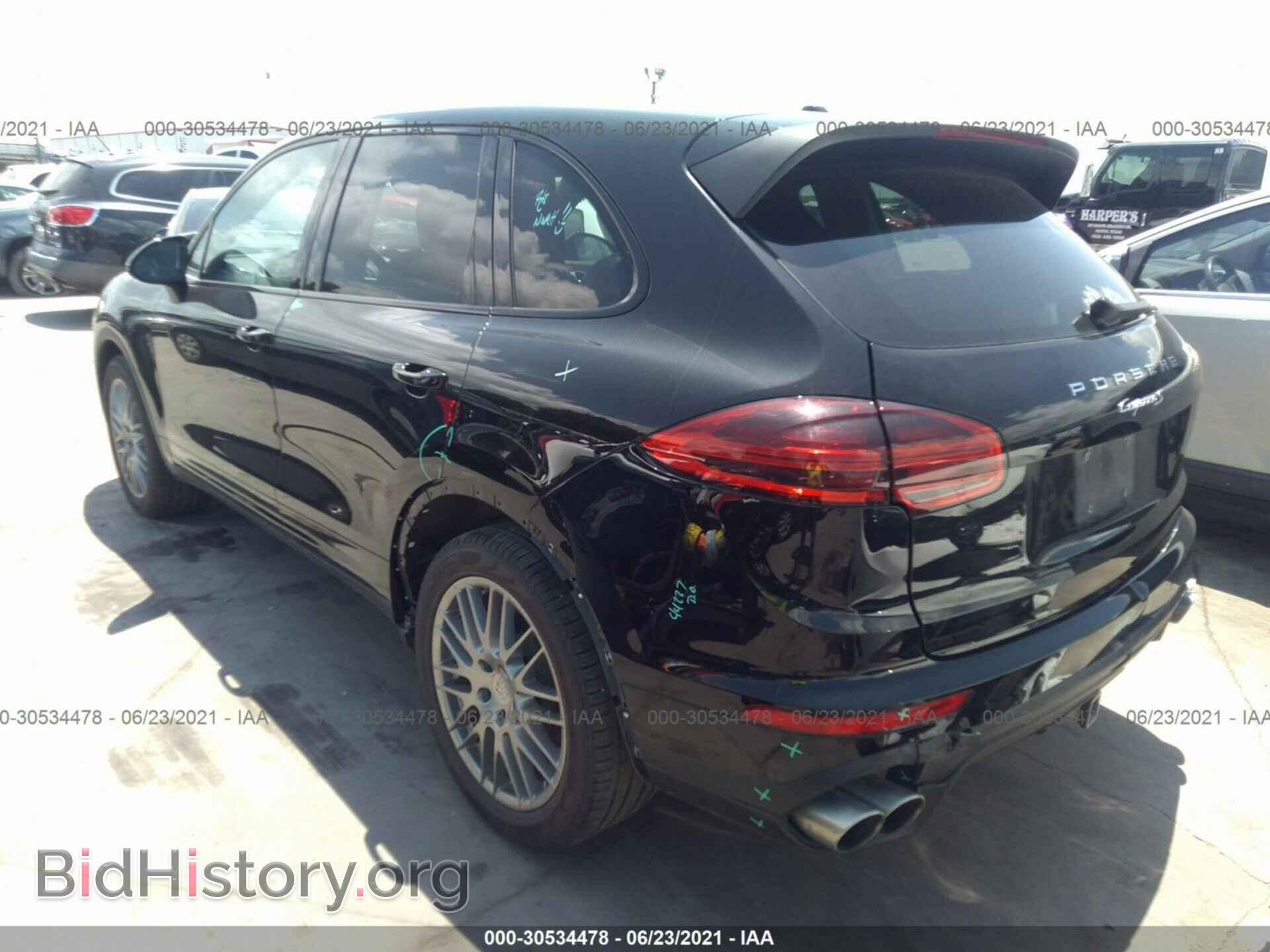 2017 PORSCHE CAYENNE - VIN: WP1AB2A20HLA51680 - Фото 3