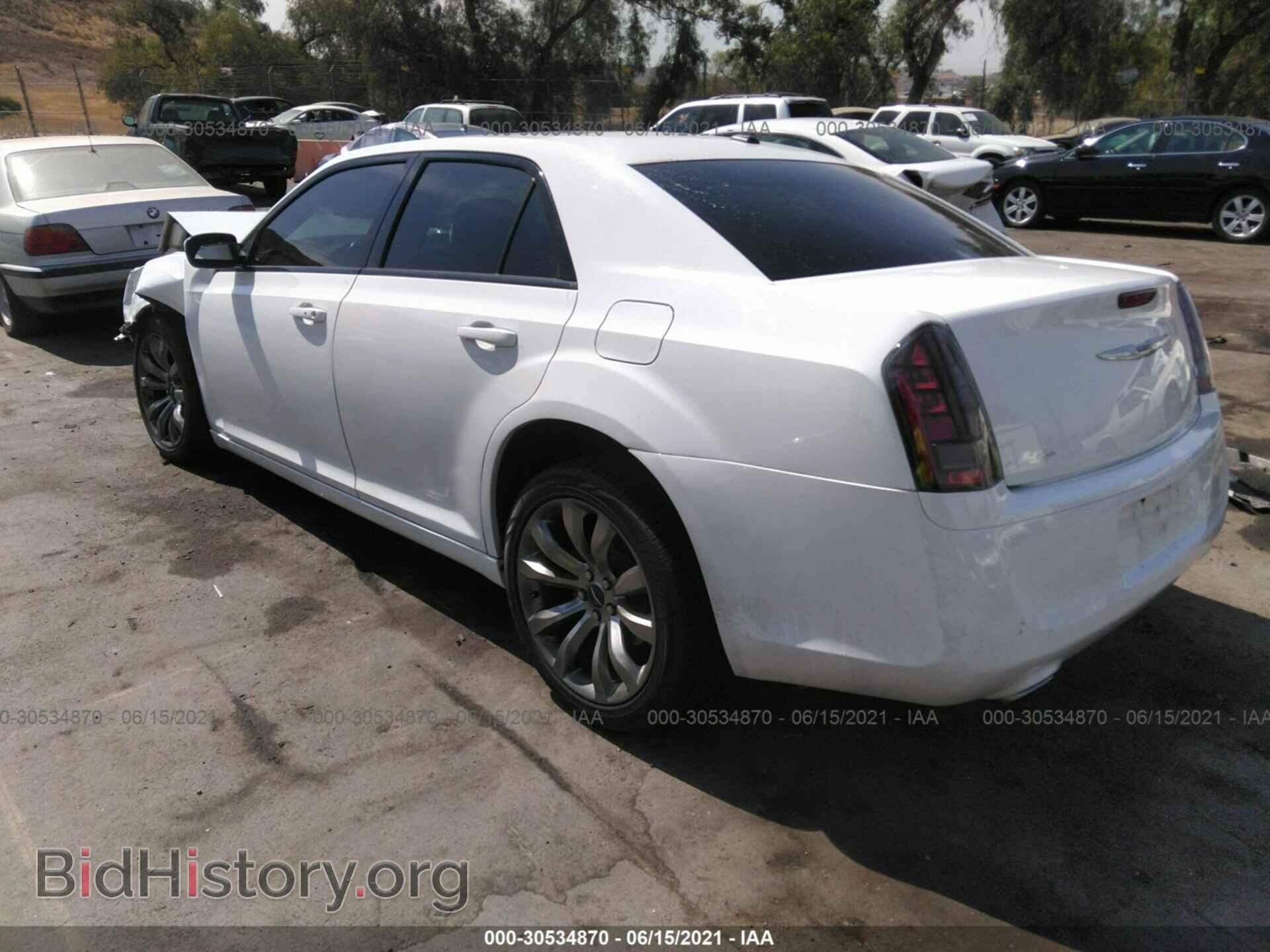 2014 CHRYSLER 300 - VIN: 2C3CCABT3EH380122 - Фото 4