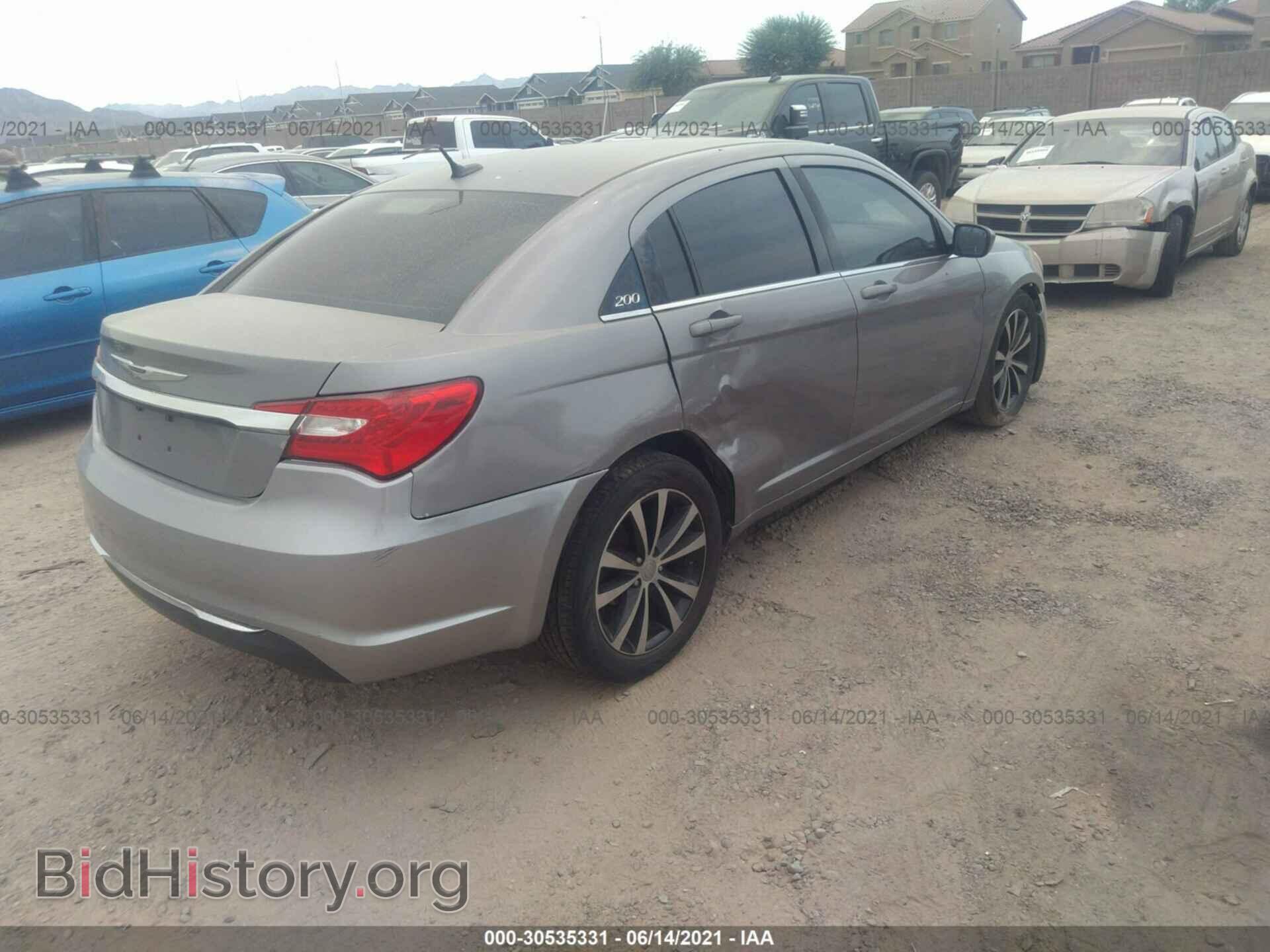 2014 CHRYSLER 200 - VIN: 1C3CCBBG7EN131838 - Фото 4