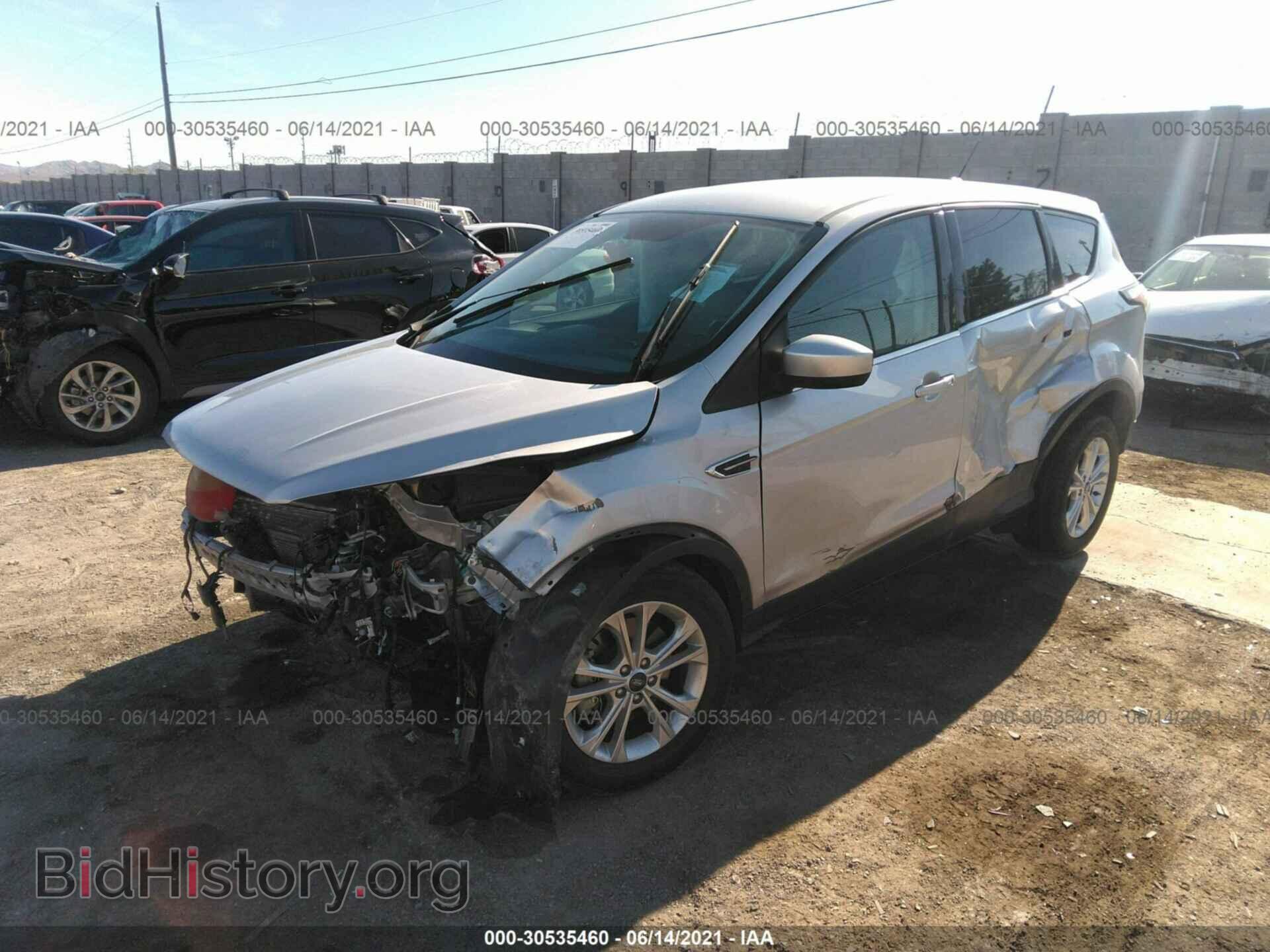 2017 FORD ESCAPE - VIN: 1FMCU0G92HUB31422 - Photo 2