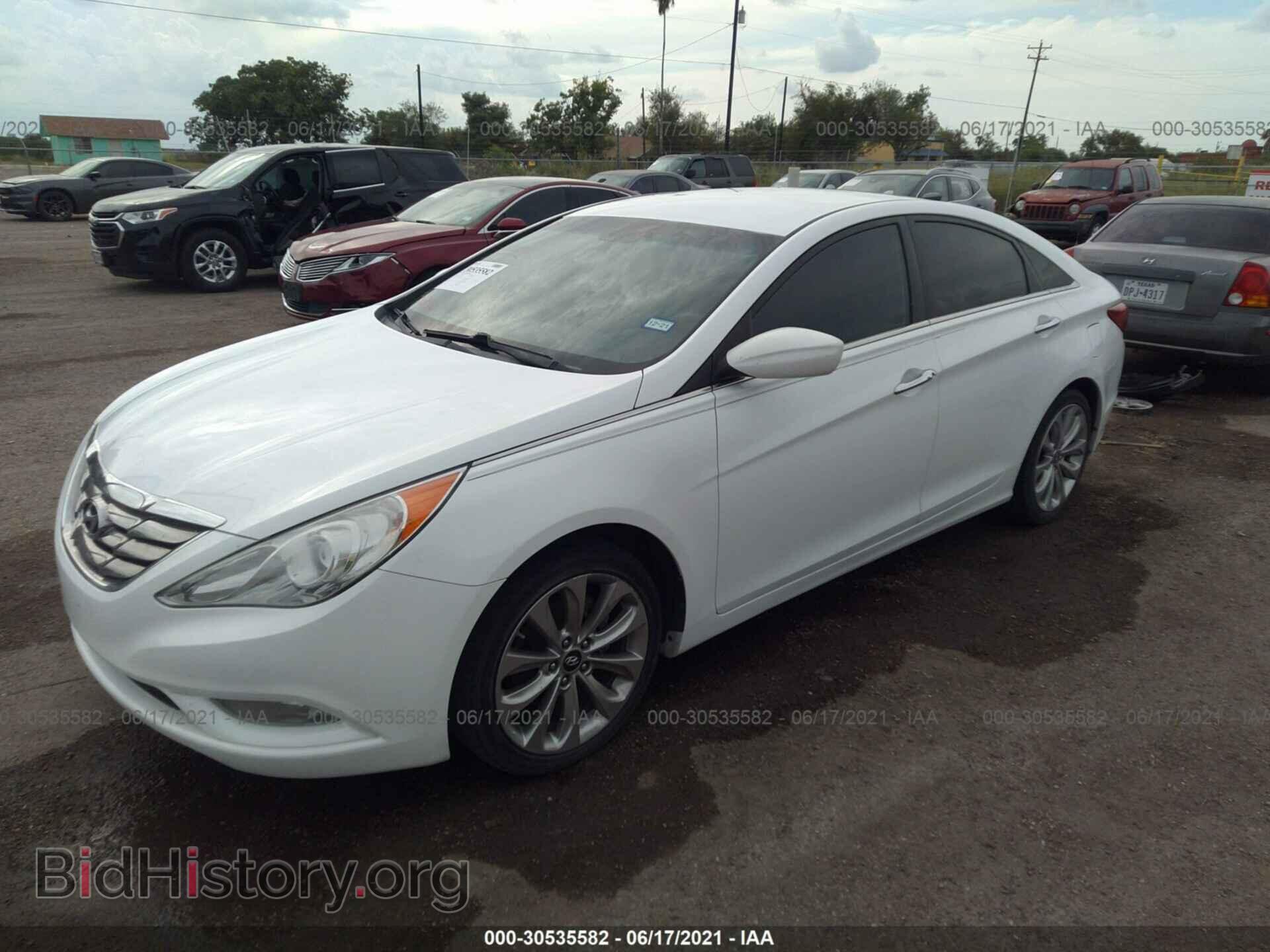 2013 HYUNDAI SONATA - VIN: 5NPEC4AC5DH691712 - Фото 2