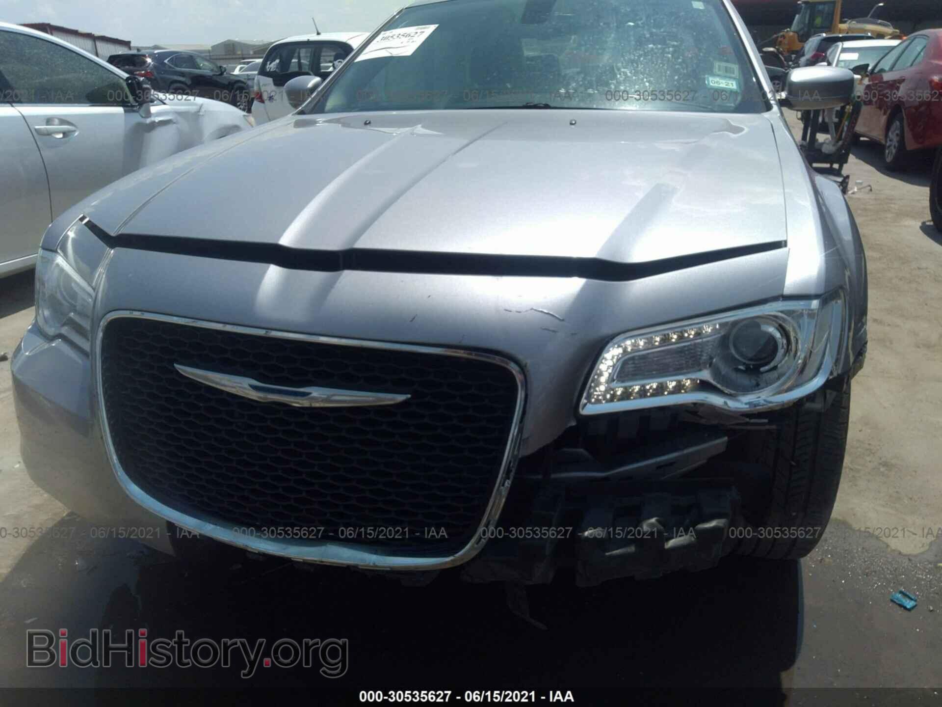 2015 CHRYSLER 300 - VIN: 2C3CCAAG0FH749055 - Фото 6