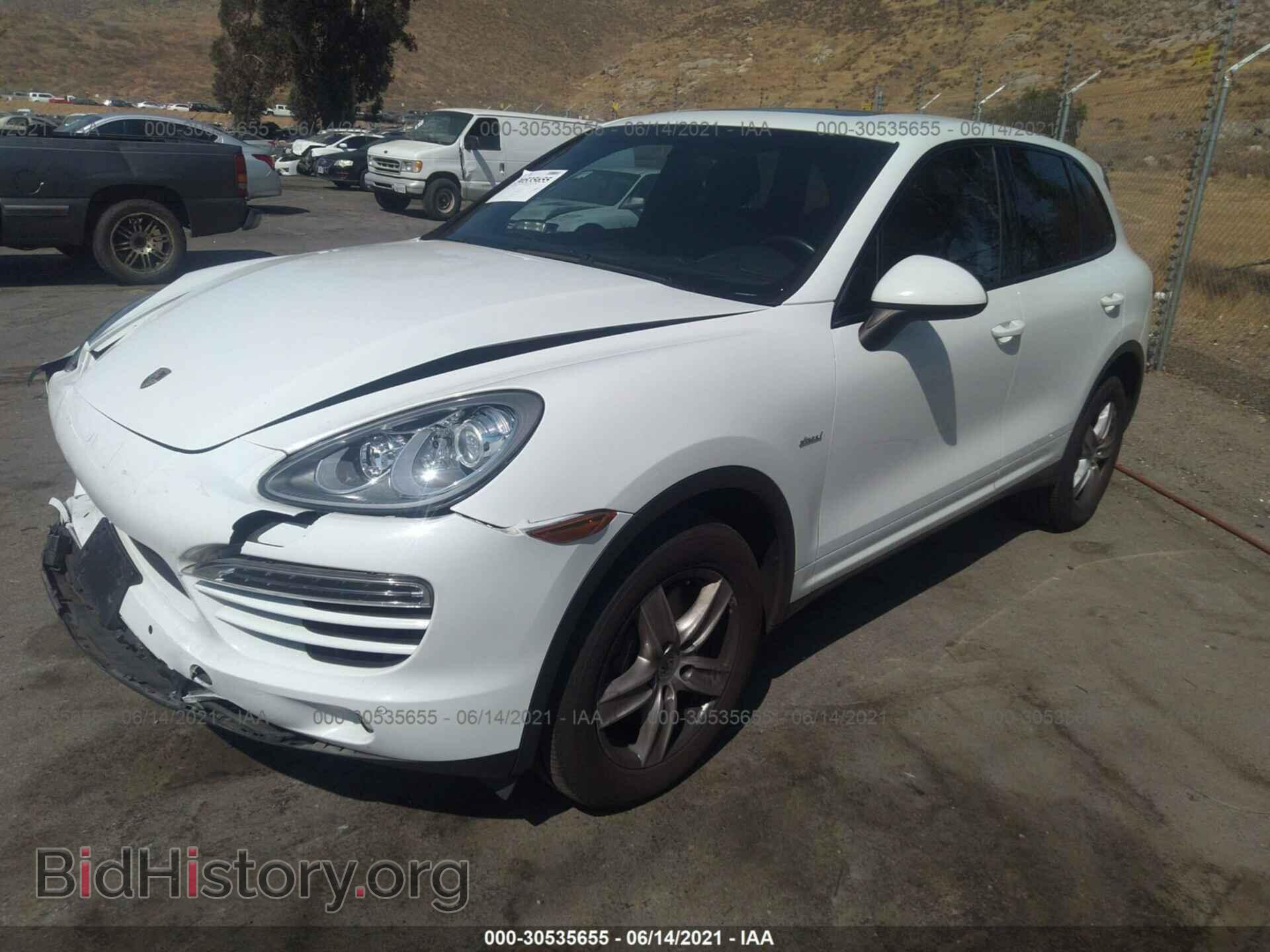 2013 PORSCHE CAYENNE - VIN: WP1AF2A20DLA42217 - Фото 2