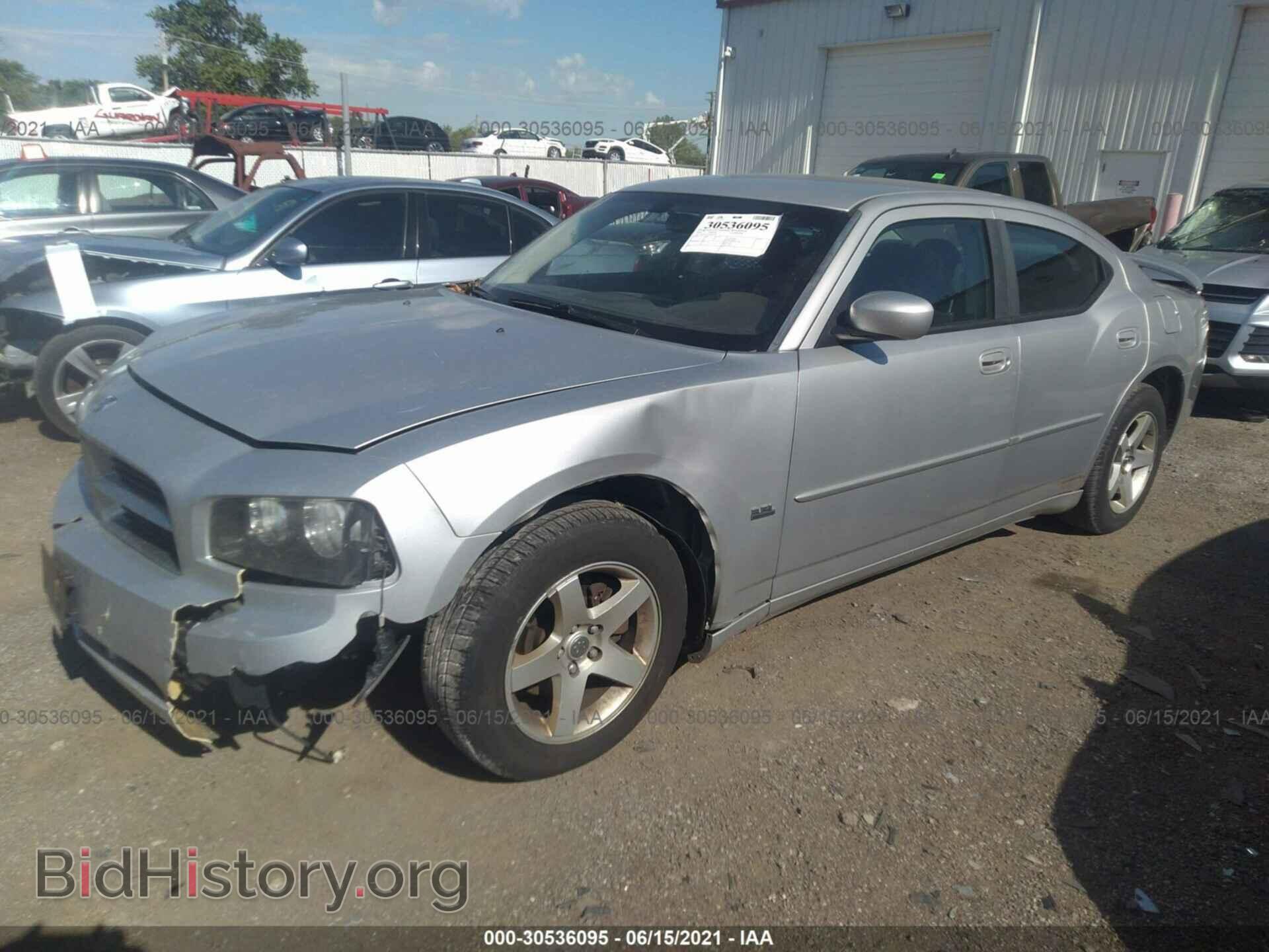 2010 DODGE CHARGER - VIN: 2B3CA3CV7AH285233 - Фото 2