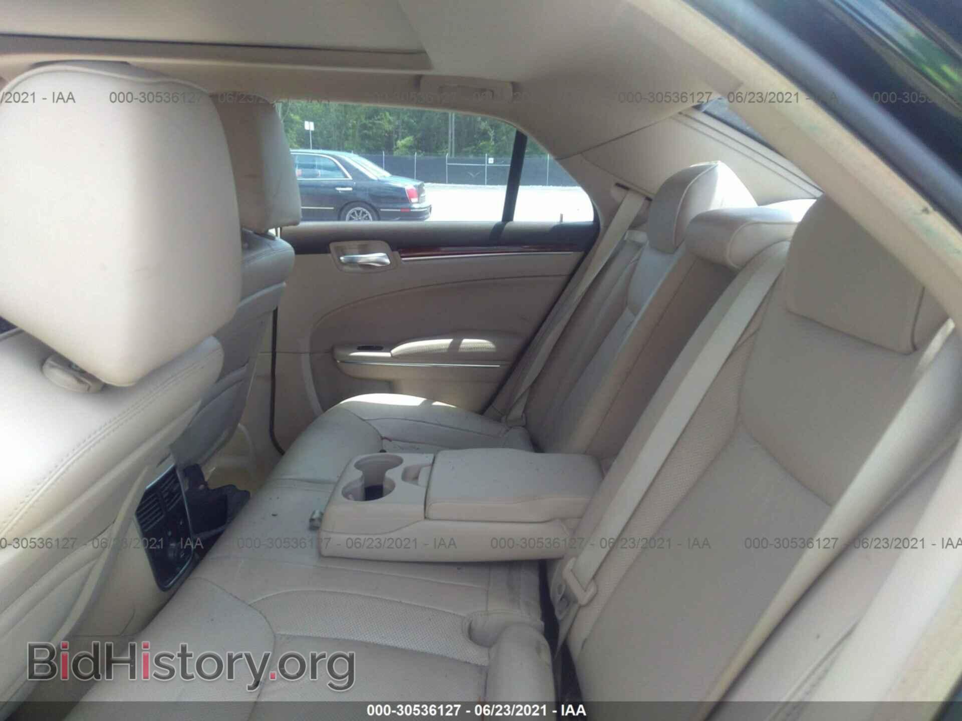 2011 CHRYSLER 300 - VIN: 2C3CA6CT3BH595089 - Фото 8