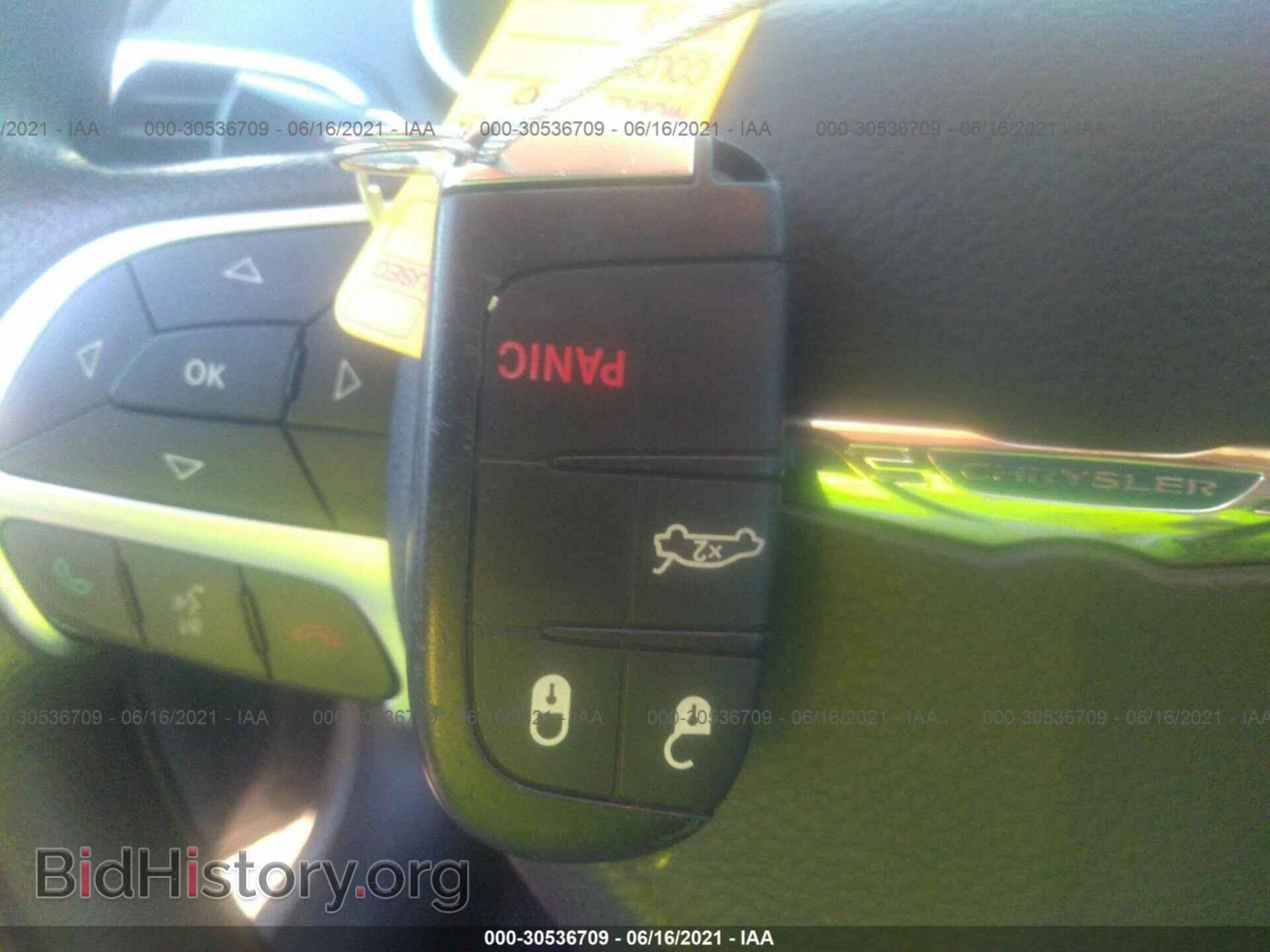 2015 CHRYSLER 200 - VIN: 1C3CCCAB5FN691175 - Фото 11