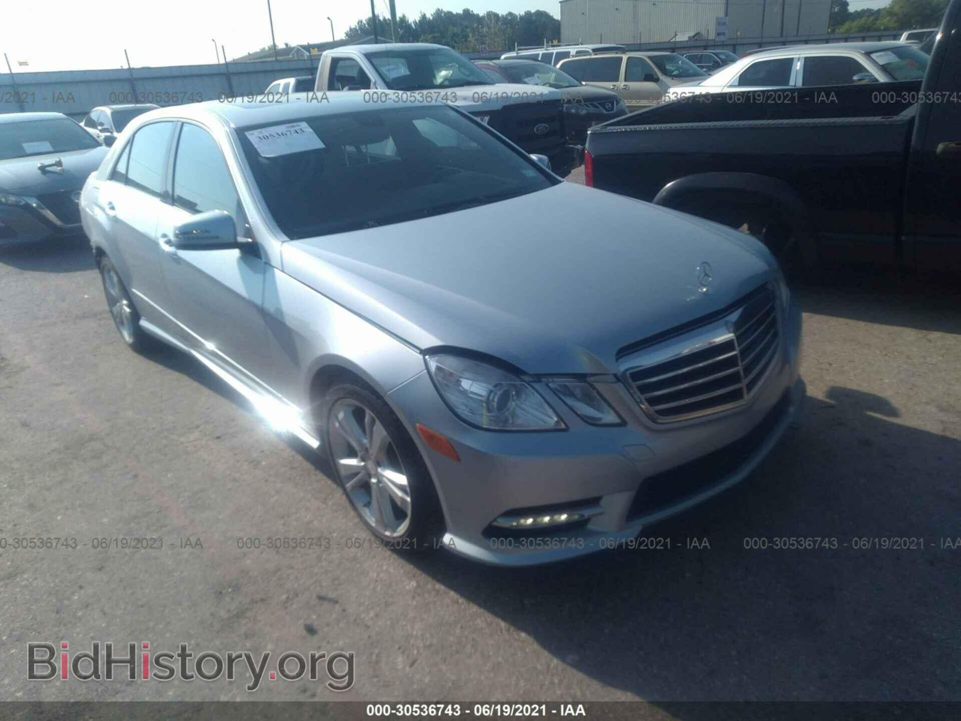 Фотография WDDHF5KB8DA742875 - MERCEDES-BENZ E-CLASS 2013