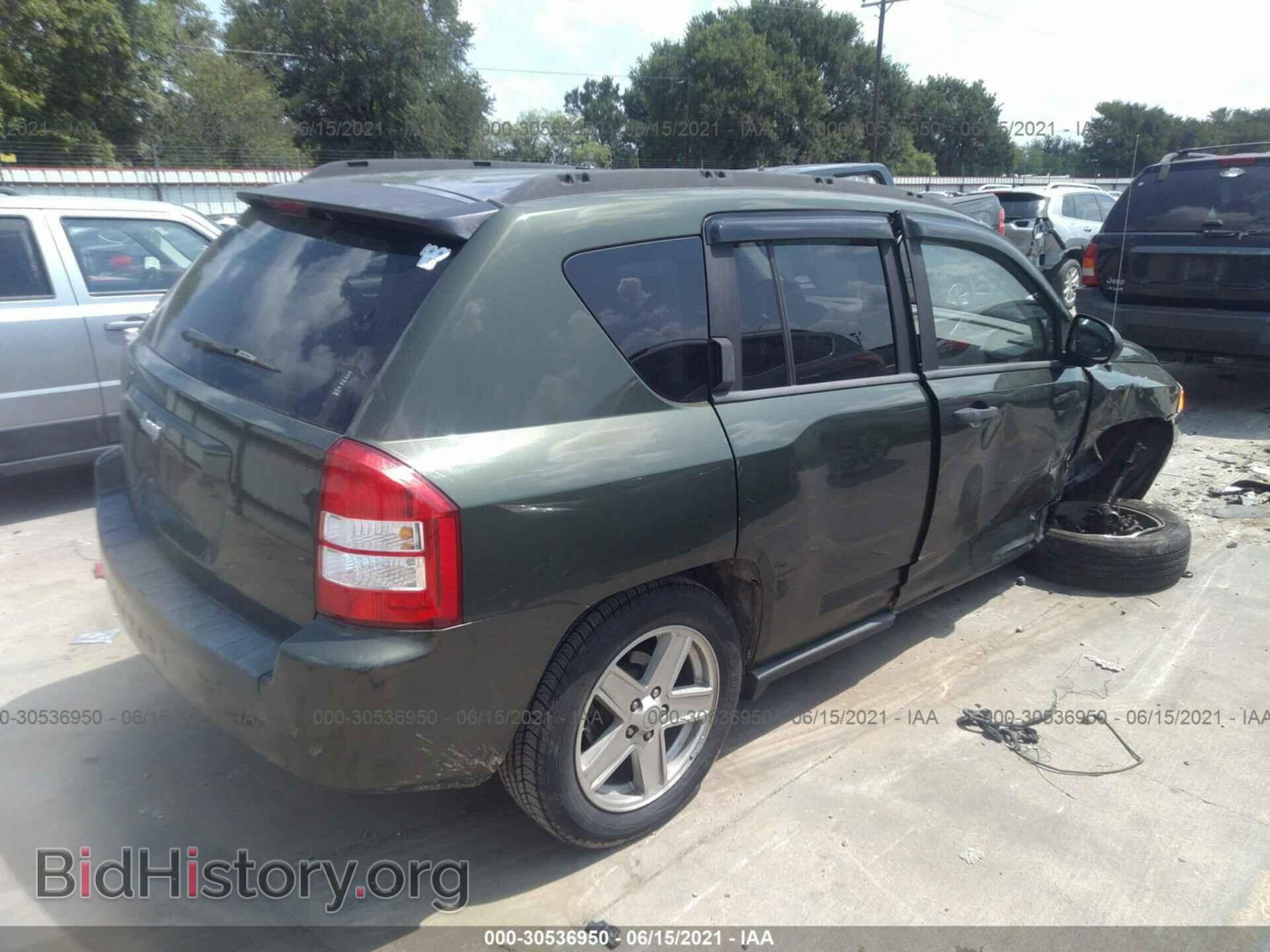2007 JEEP COMPASS - VIN: 1J8FT47W47D131995 - Фото 4