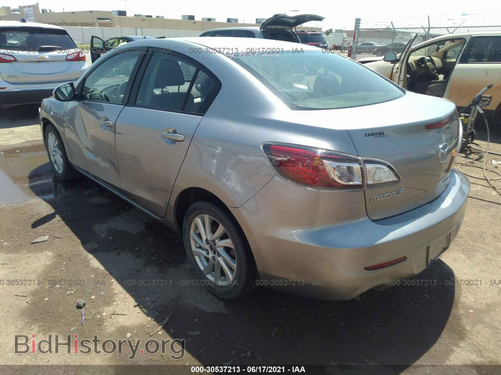 2013 MAZDA MAZDA3 - VIN: JM1BL1V76D1767055 - Фото 3
