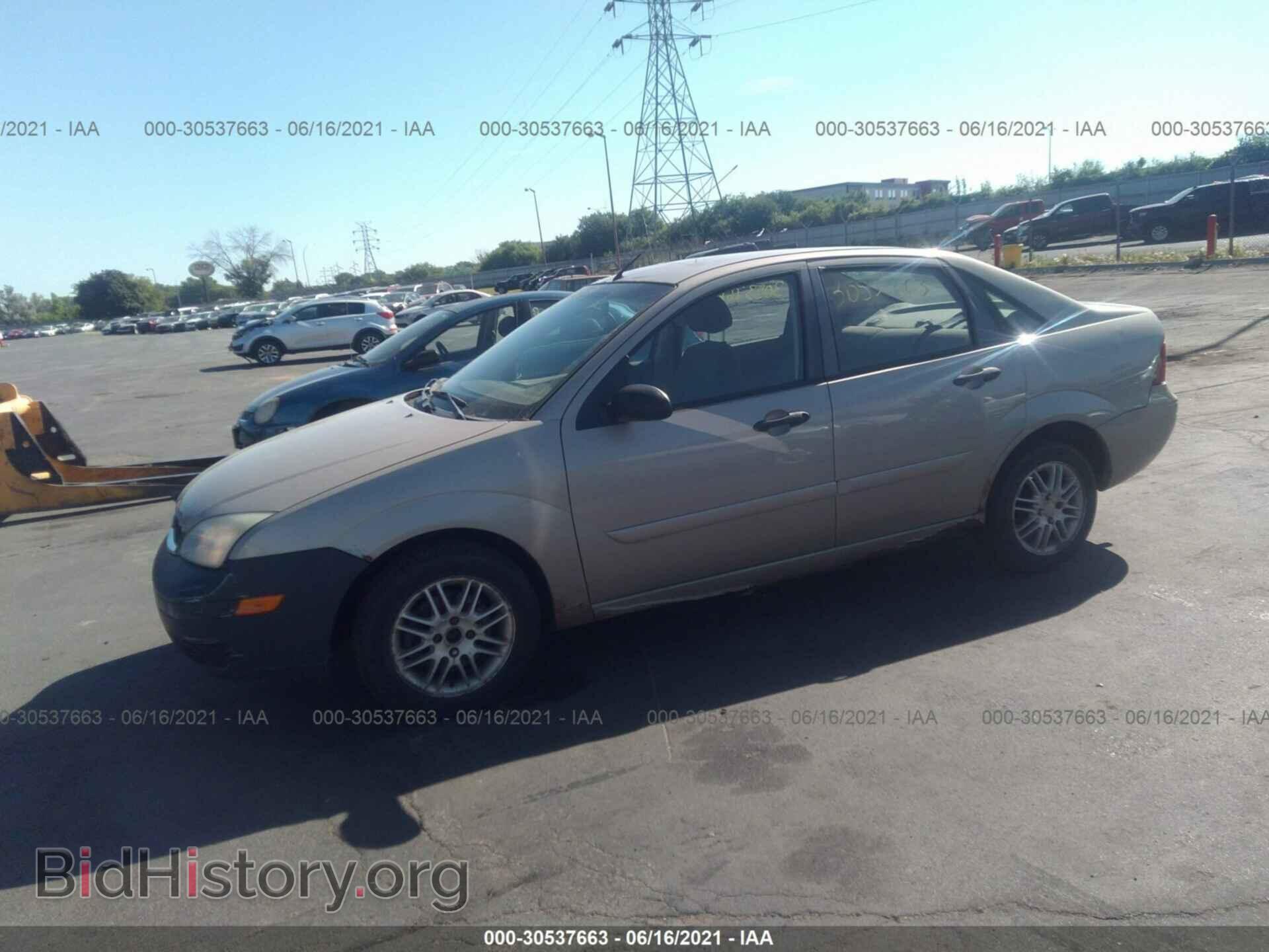 2007 FORD FOCUS - VIN: 1FAFP34N67W301642 - Фото 2
