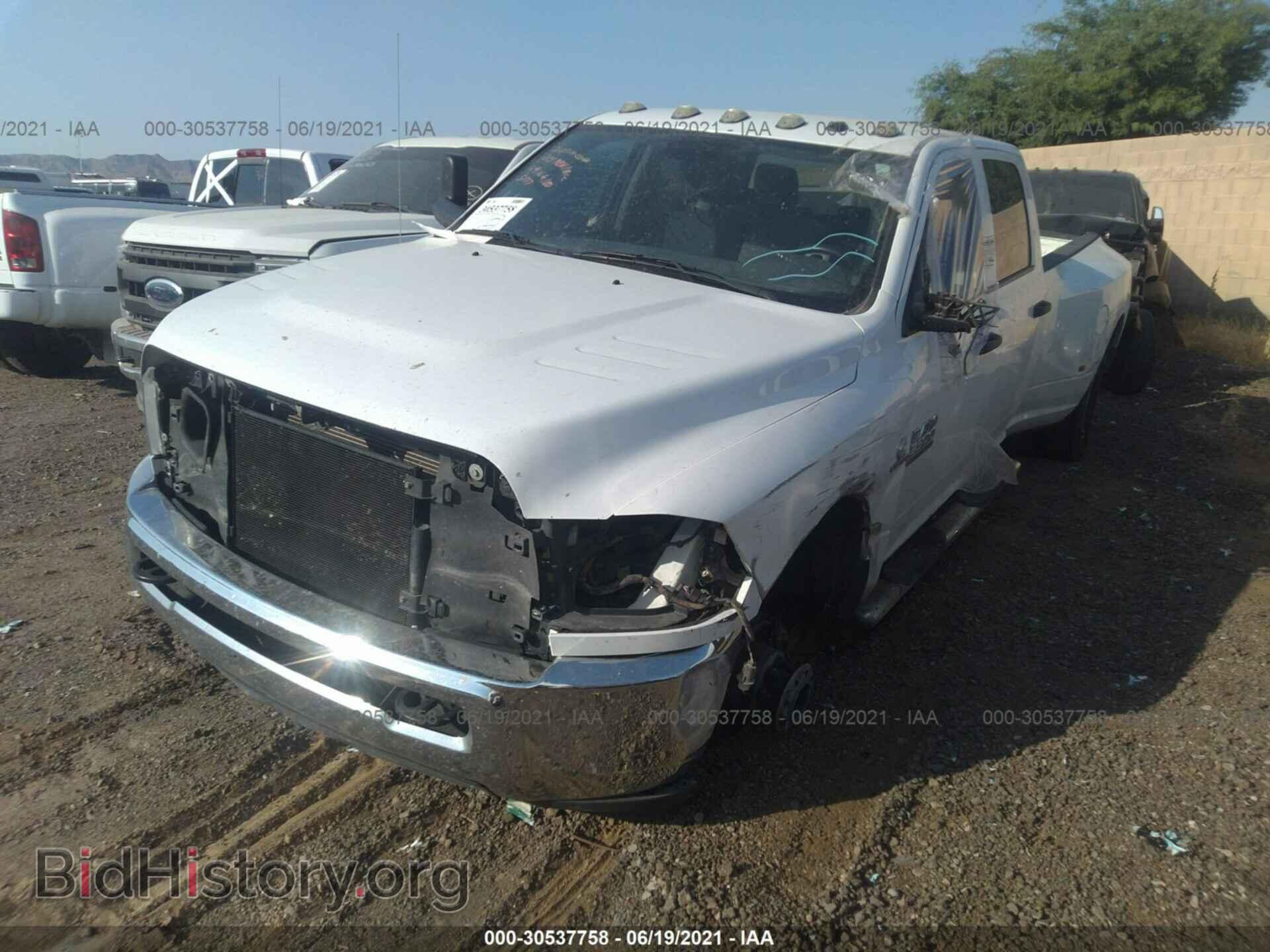 2017 RAM 3500 - VIN: 3C63RPGL8HG545177 - Фото 2