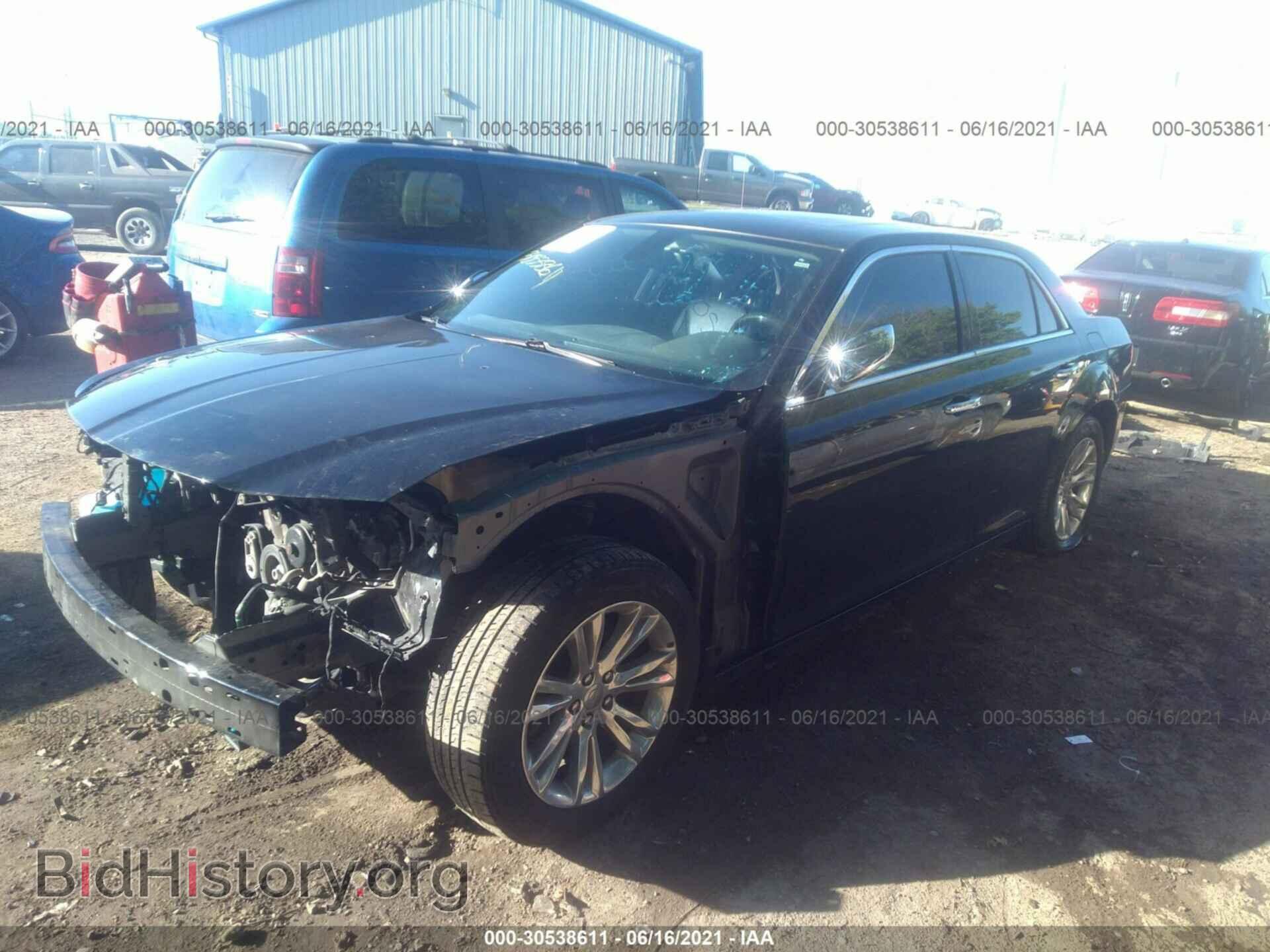 2016 CHRYSLER 300 - VIN: 2C3CCAEG2GH269014 - Фото 2