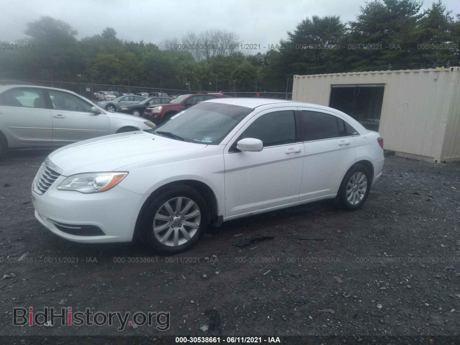 2014 CHRYSLER 200 - VIN: 1C3CCBBB6EN131950 - Фото 2