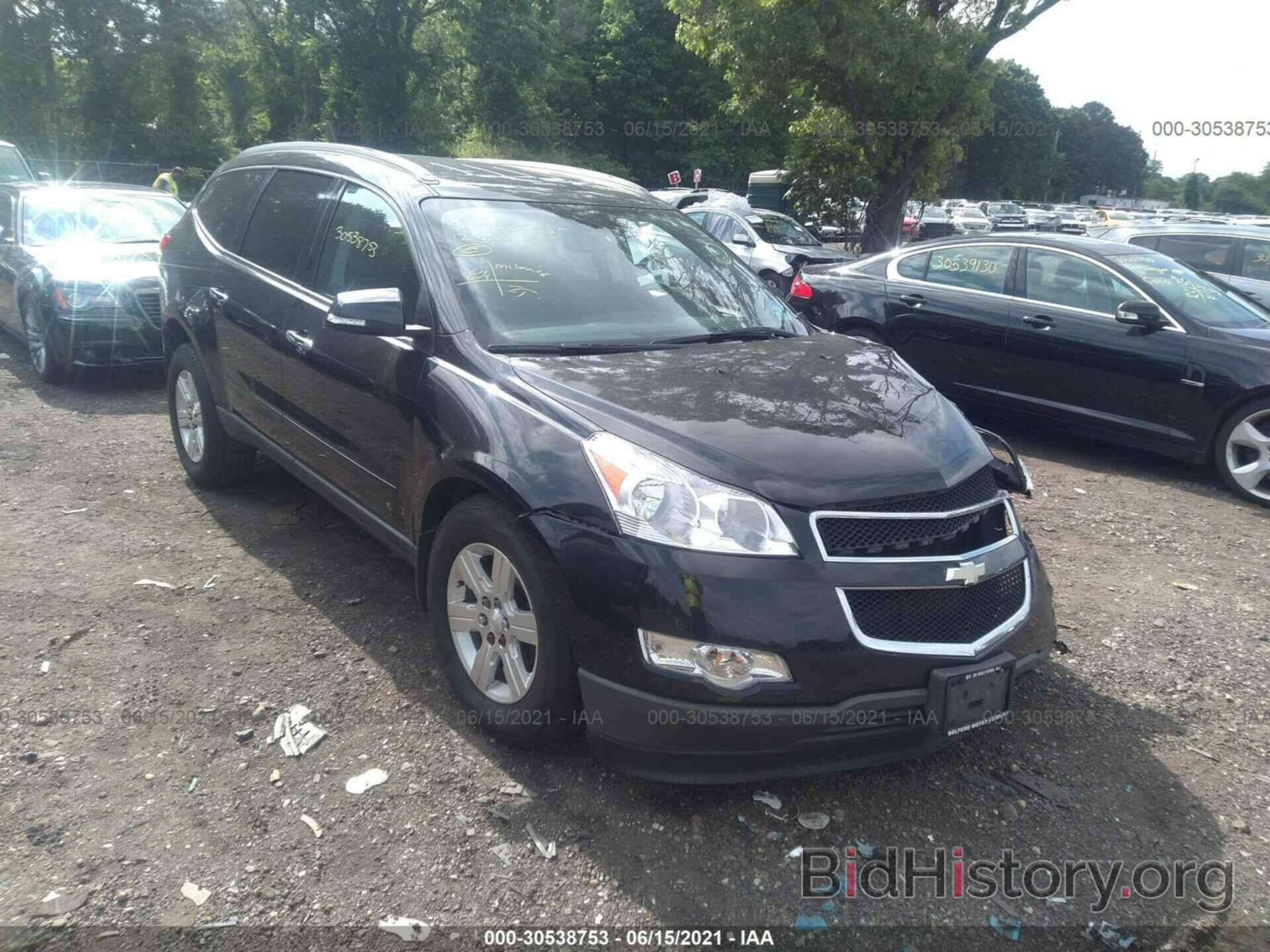 Photo 1GNKVGED4CJ317591 - CHEVROLET TRAVERSE 2012