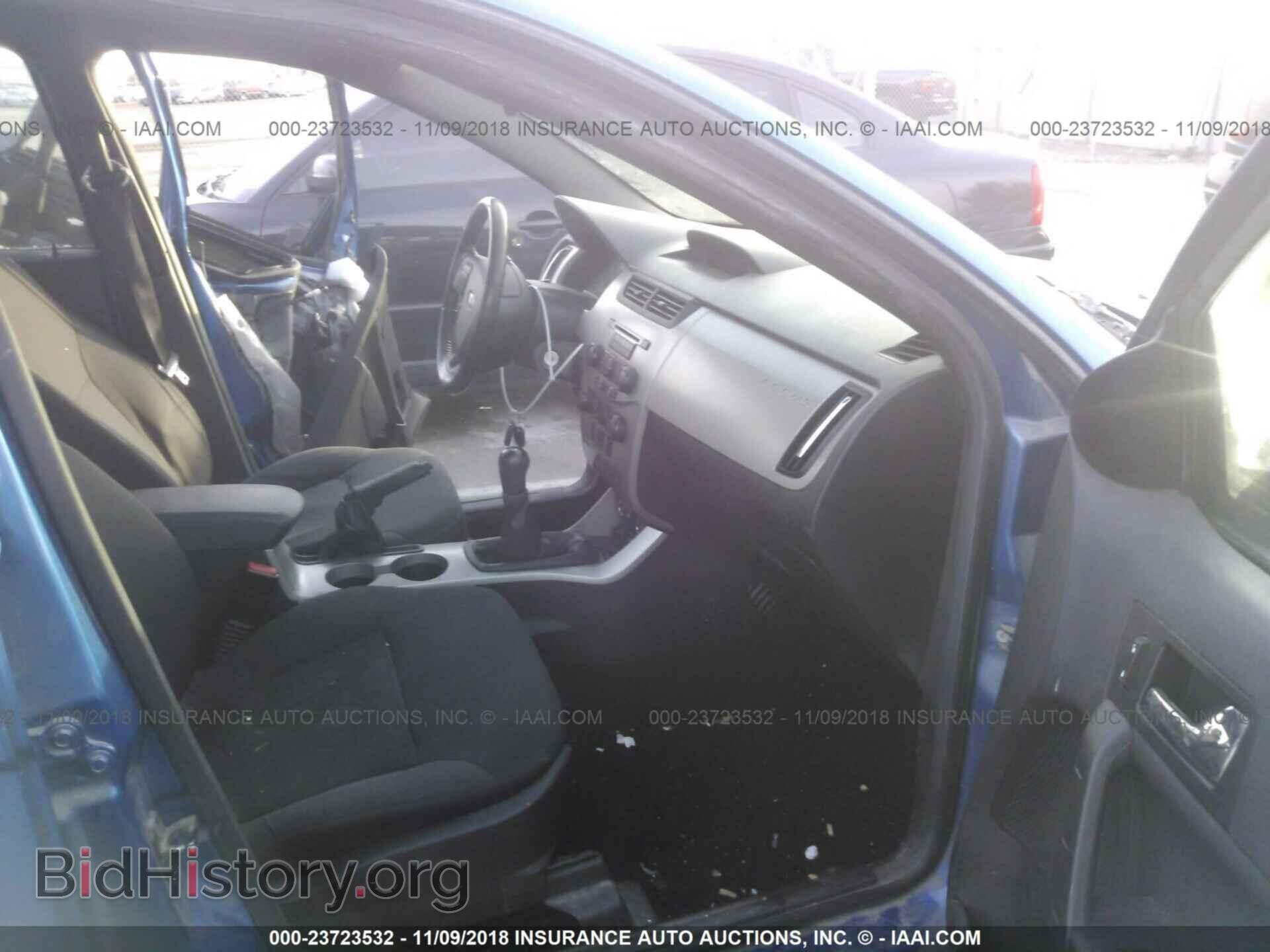 2011 FORD FOCUS - VIN: 1FAHP3GN9BW166329 - Photo 5