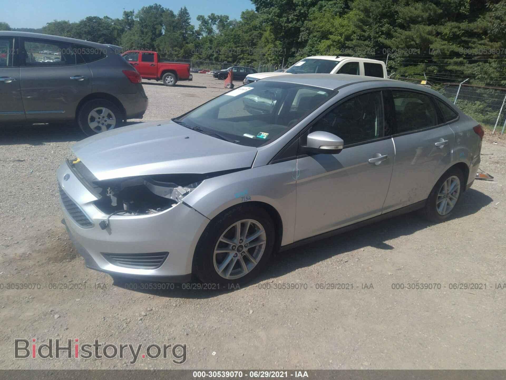 2017 FORD FOCUS - VIN: 1FADP3F23HL332005 - Photo 2