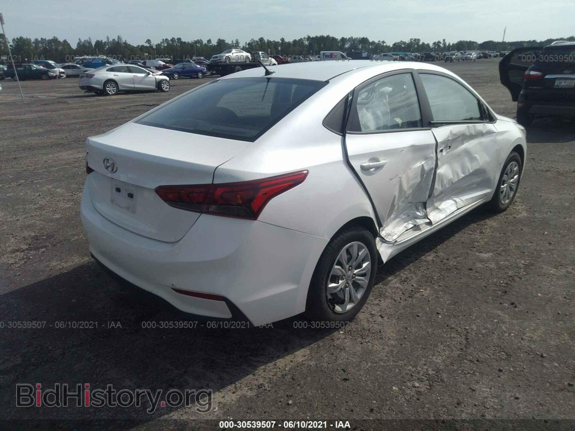 2019 HYUNDAI ACCENT - VIN: 3KPC24A37KE086747 - Фото 4