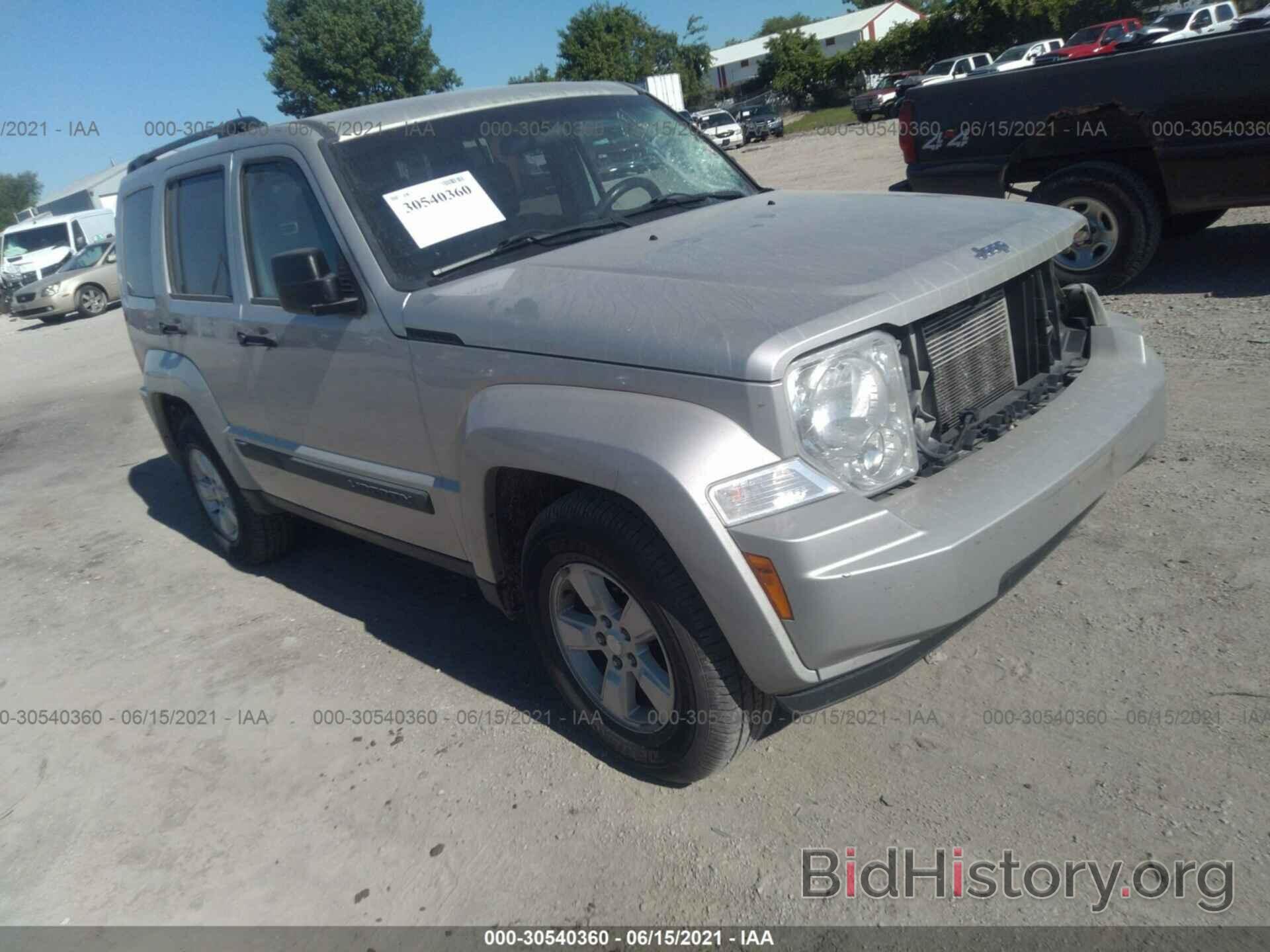 Photo 1J8GN28K99W510822 - JEEP LIBERTY 2009