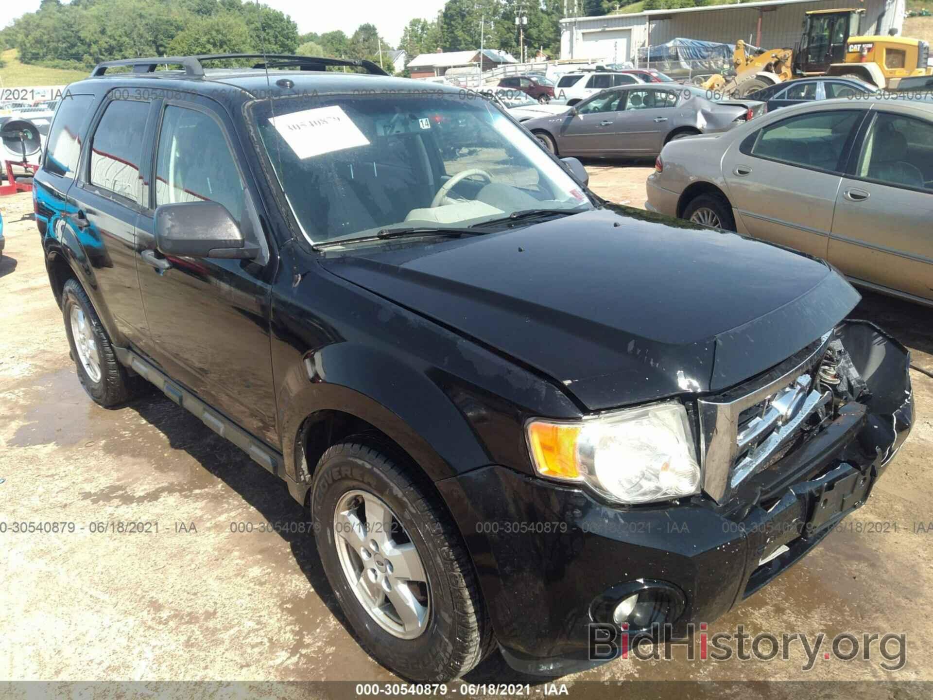 Photo 1FMCU93G69KC56817 - FORD ESCAPE 2009