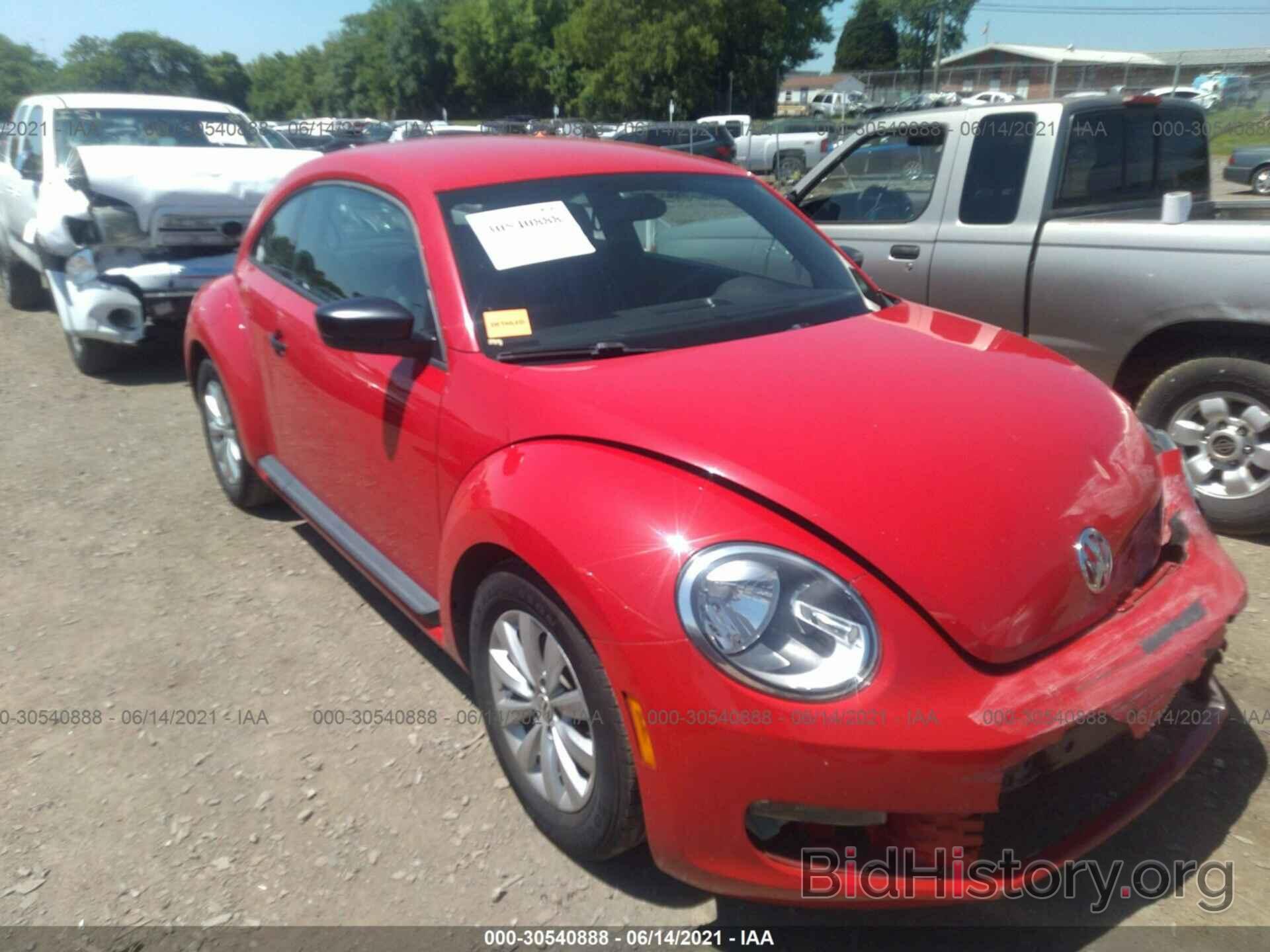 Photo 3VWFP7ATXDM630941 - VOLKSWAGEN BEETLE COUPE 2013