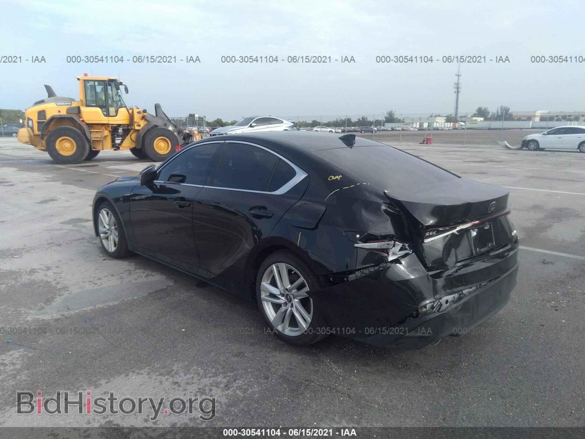 2021 LEXUS IS - VIN: JTHAA1D20M5112579 - Фото 3