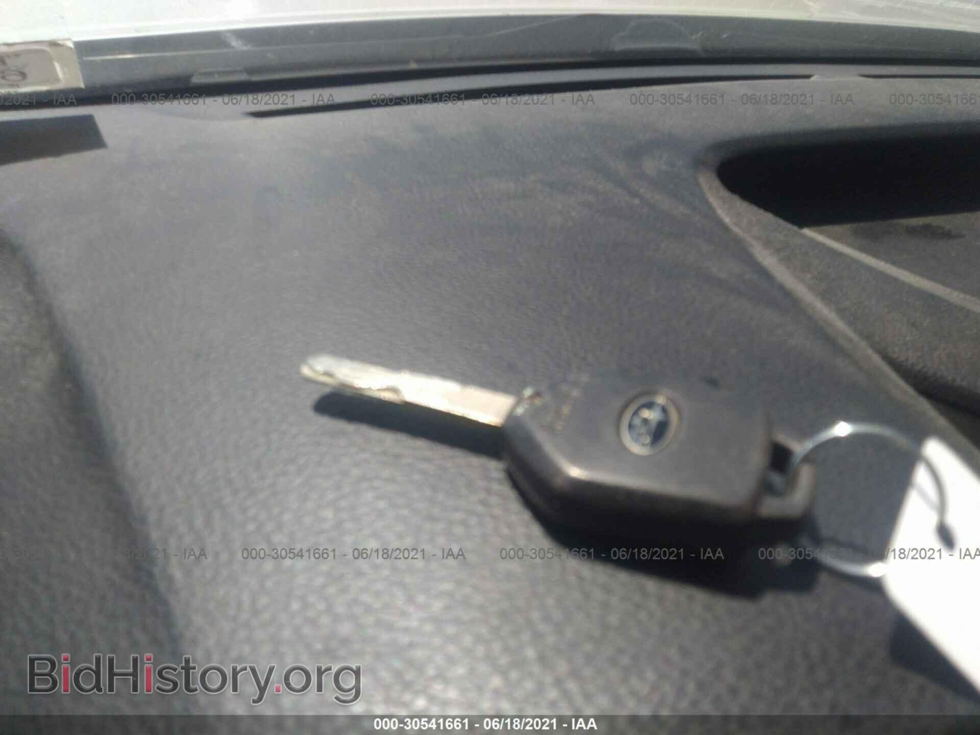 2010 SUBARU OUTBACK - VIN: 4S4BRCCCXA3382202 - Фото 11