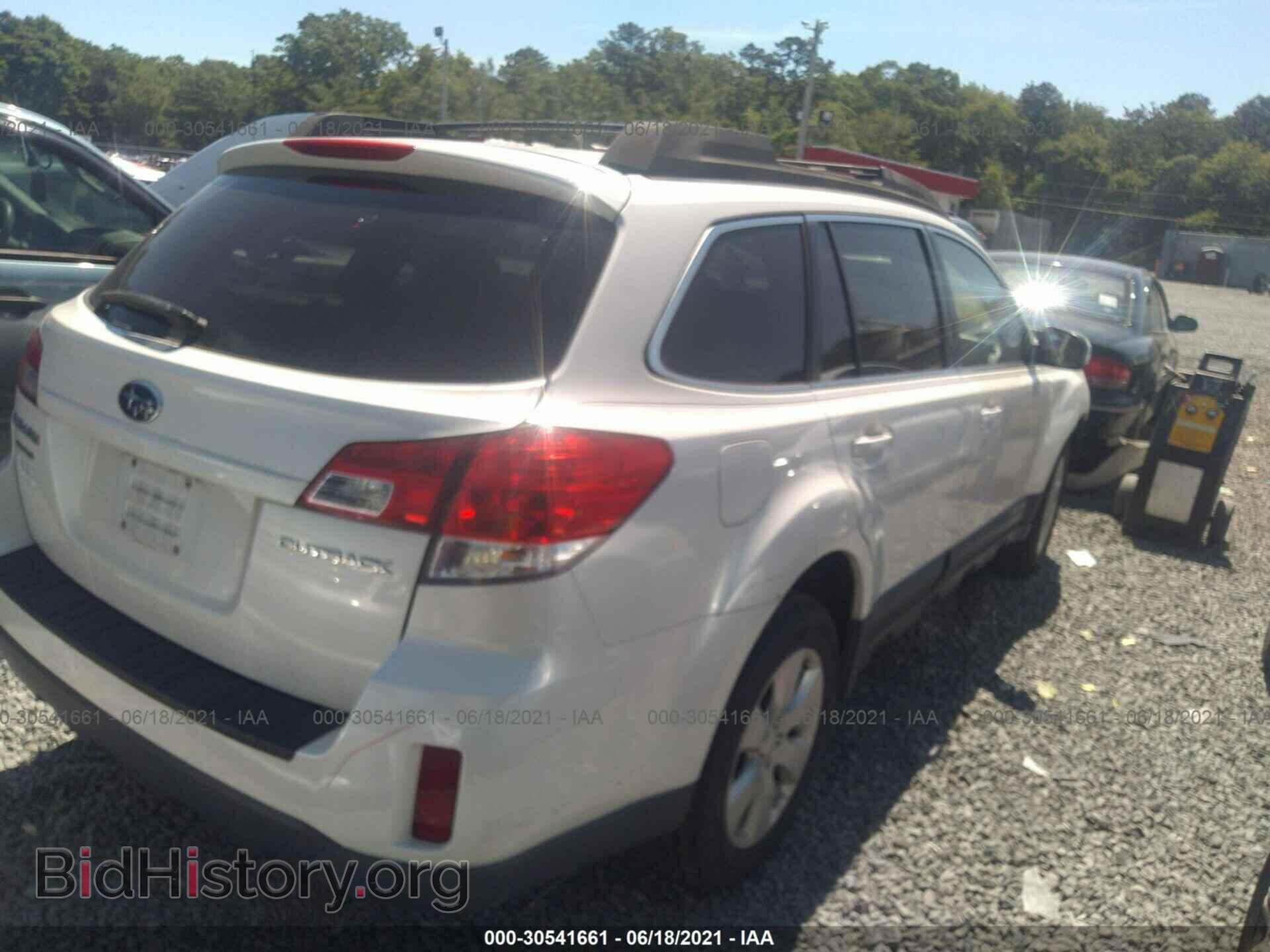 2010 SUBARU OUTBACK - VIN: 4S4BRCCCXA3382202 - Фото 4
