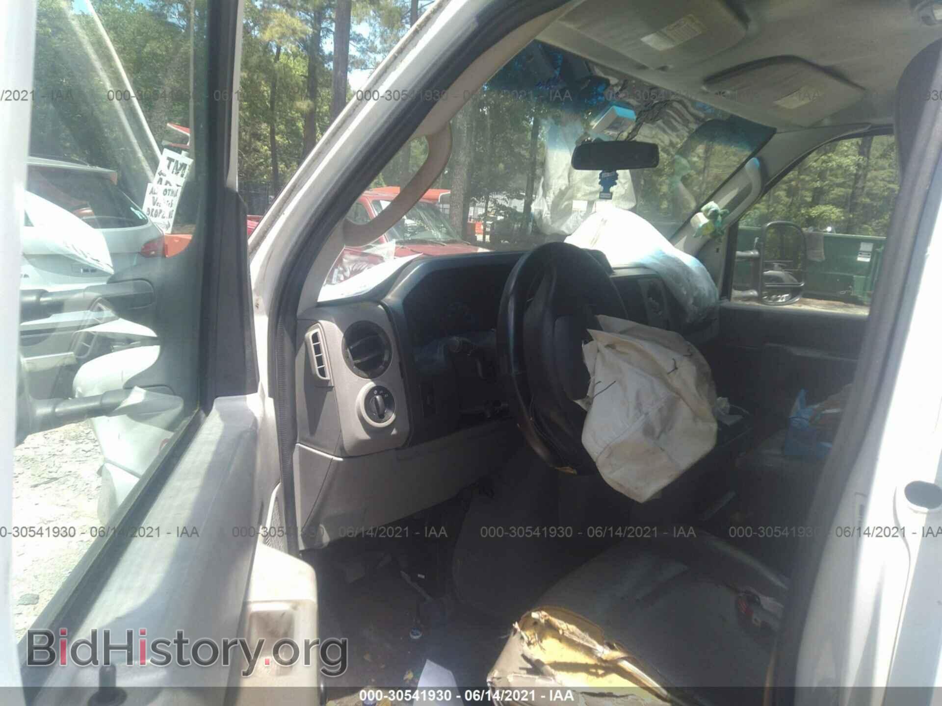 2010 FORD ECONOLINE CARGO VAN - VIN: 1FTNE2EW0ADA04625 - Фото 5