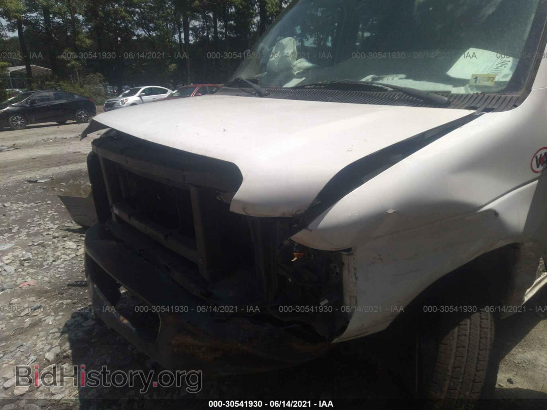2010 FORD ECONOLINE CARGO VAN - VIN: 1FTNE2EW0ADA04625 - Фото 6