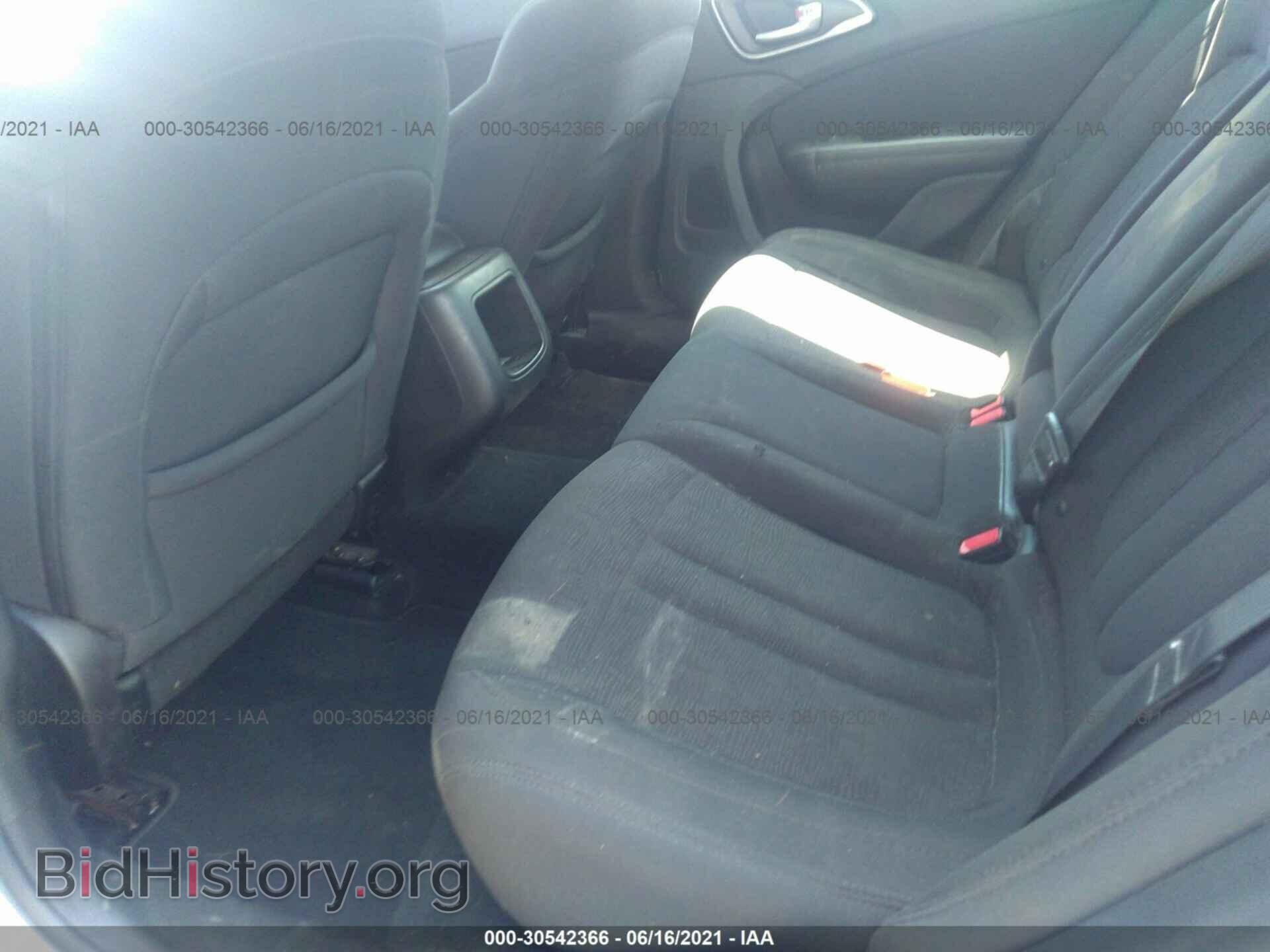 2015 CHRYSLER 200 - VIN: 1C3CCCAB2FN741854 - Photo 8