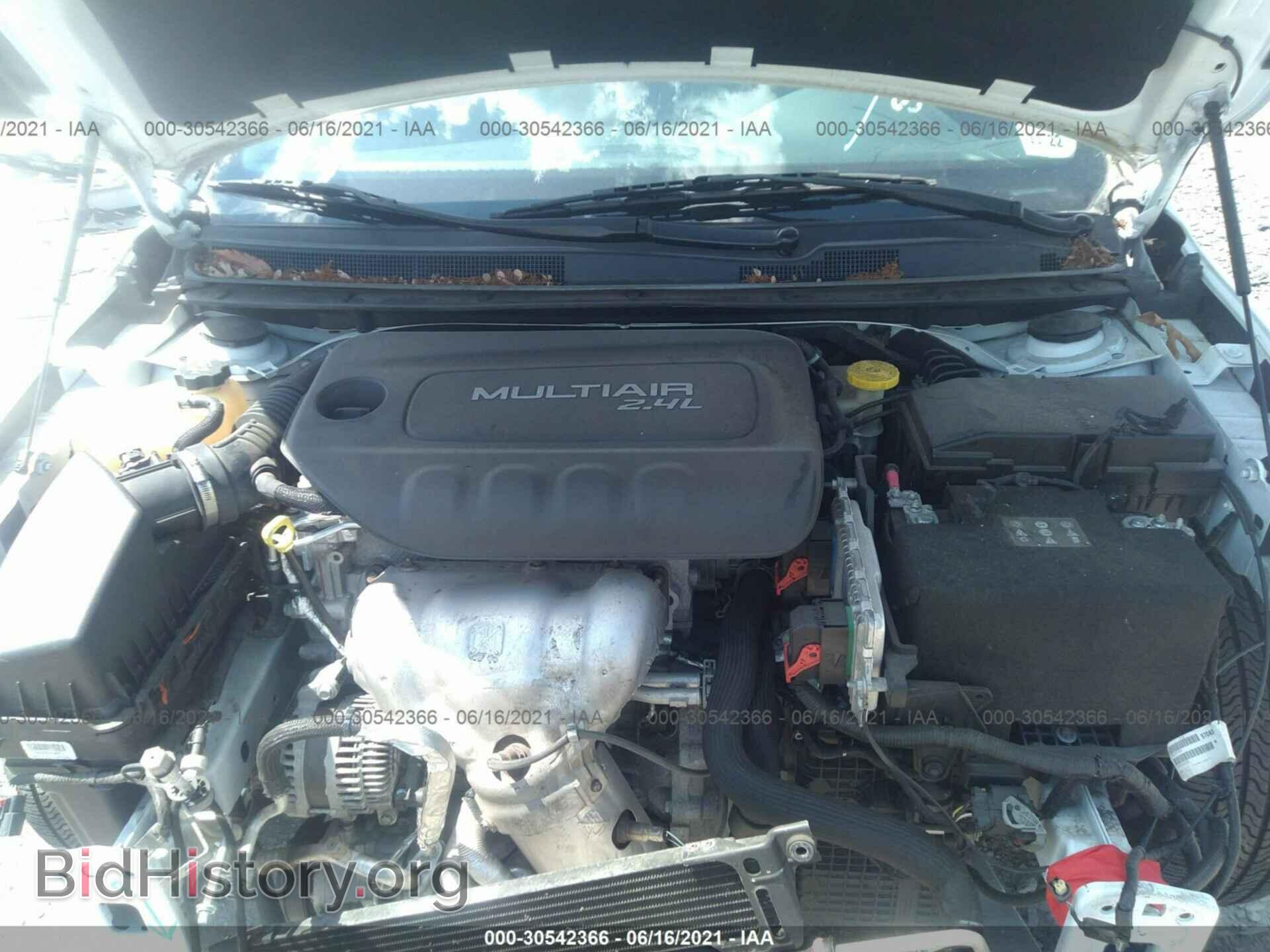 2015 CHRYSLER 200 - VIN: 1C3CCCAB2FN741854 - Photo 10
