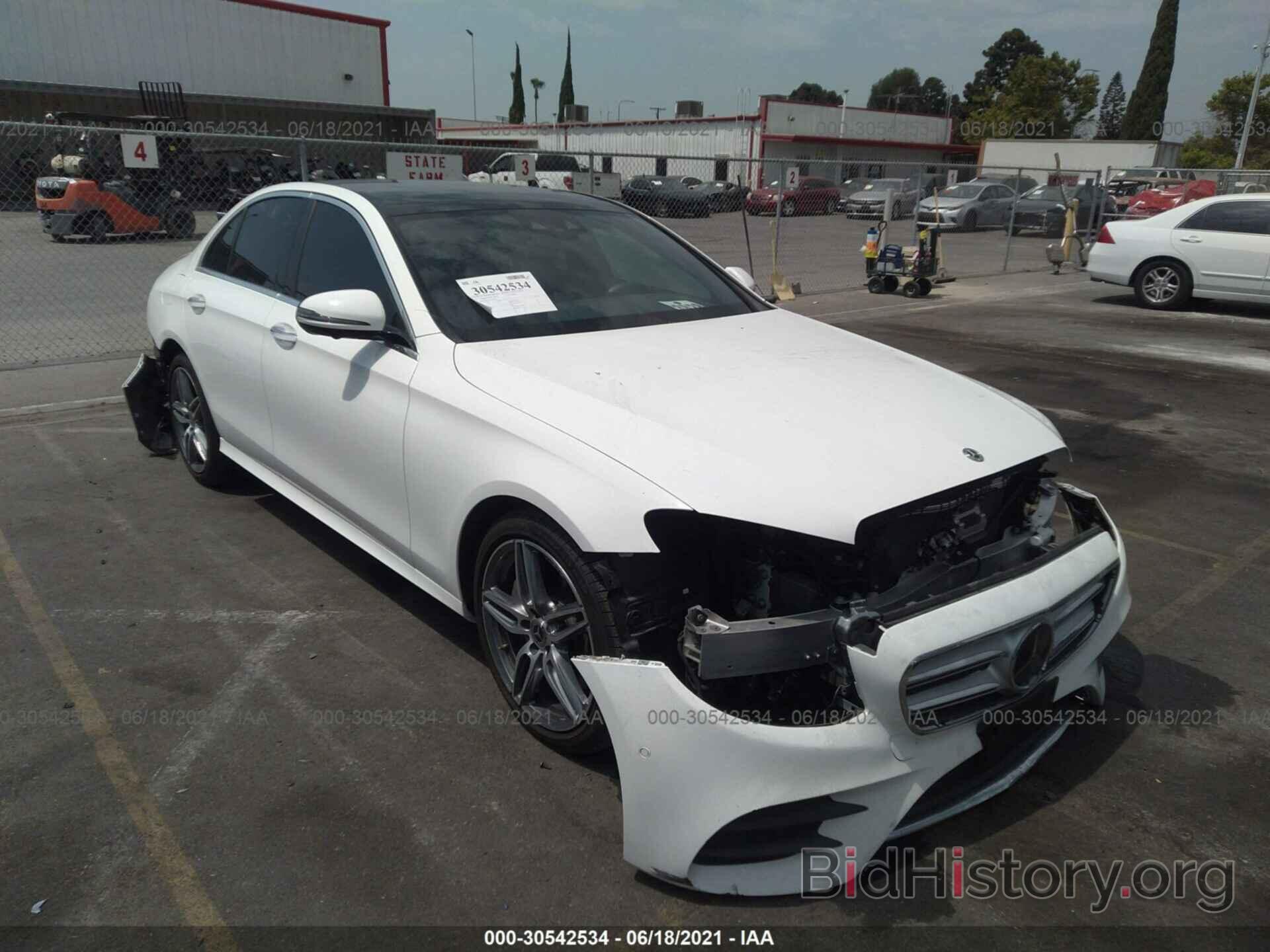 Photo WDDZF4JB1KA605466 - MERCEDES-BENZ E-CLASS 2019