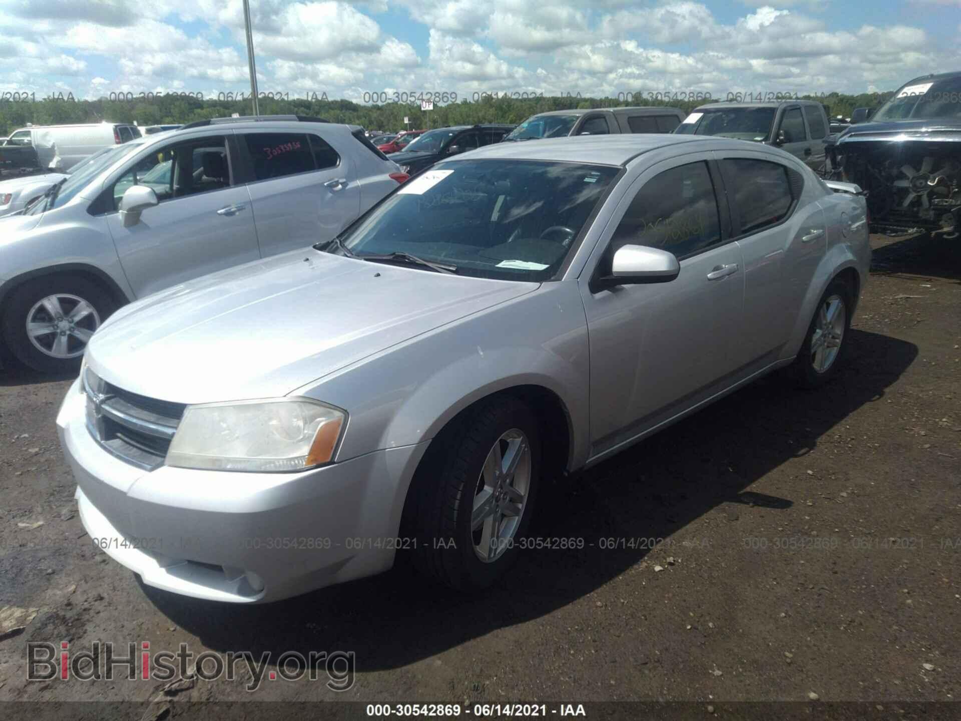 2010 DODGE AVENGER - VIN: 1B3CC5FB3AN129432 - Фото 2