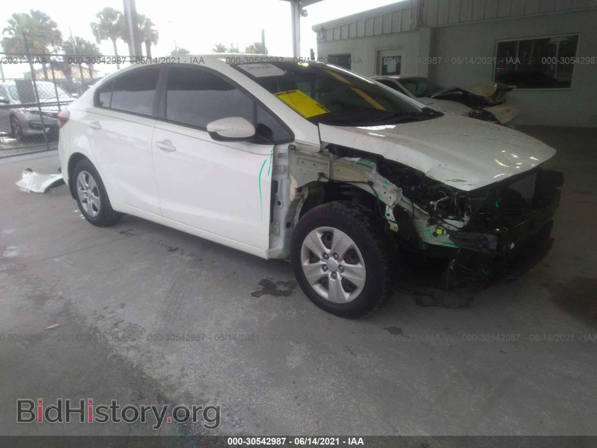 Фотография 3KPFK4A76HE028041 - KIA FORTE 2017