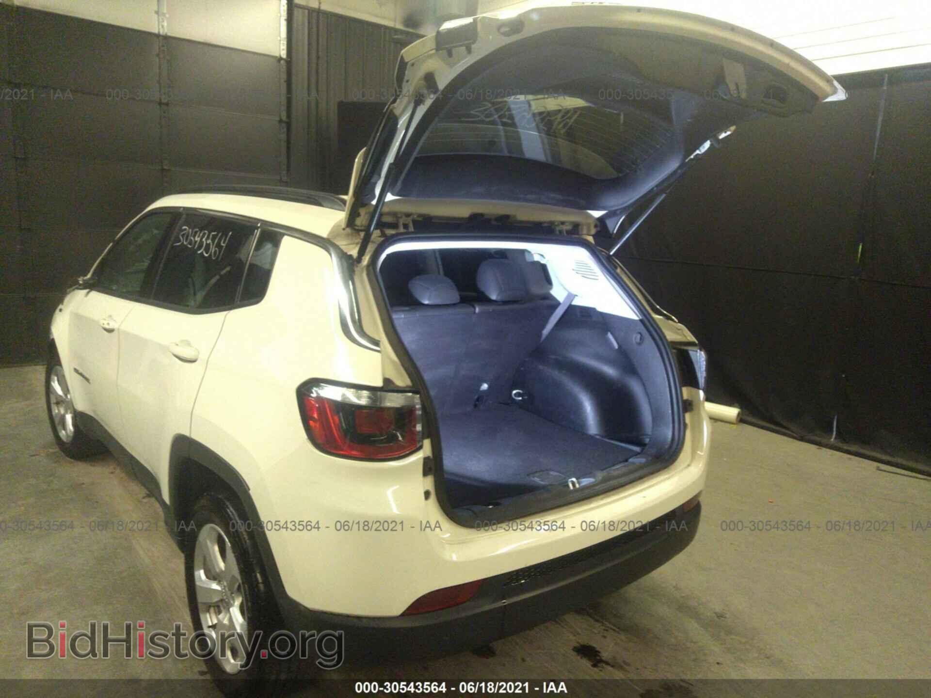 2019 JEEP COMPASS - VIN: 3C4NJDBB6KT652913 - Фото 3