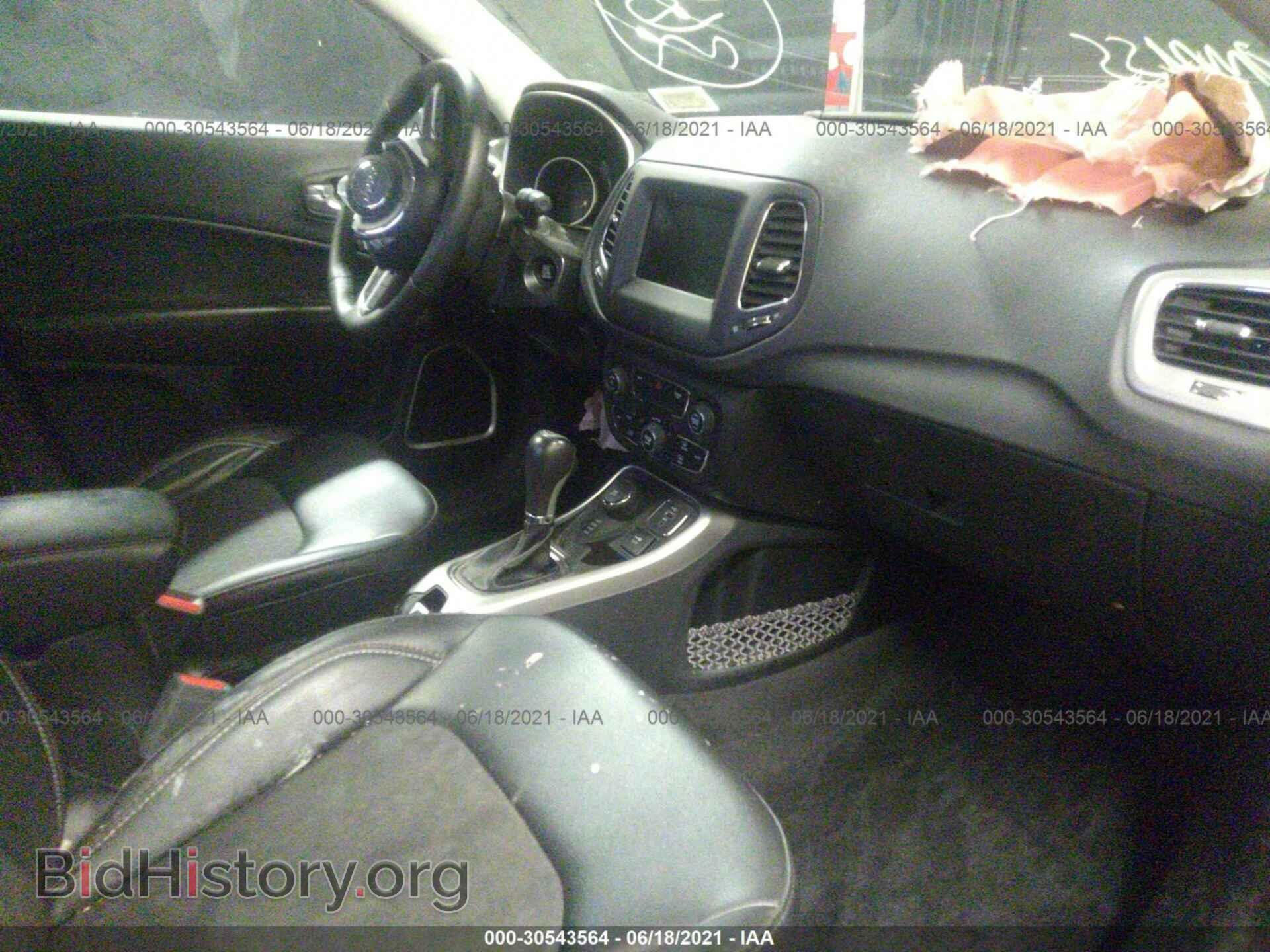 2019 JEEP COMPASS - VIN: 3C4NJDBB6KT652913 - Фото 5
