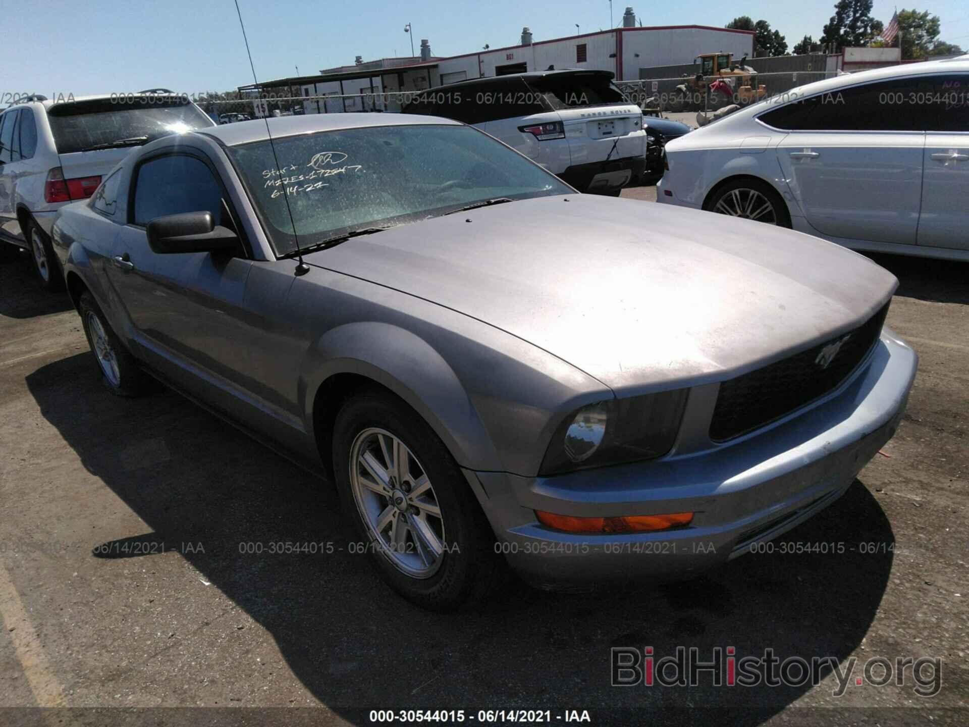 Photo 1ZVFT80N875298612 - FORD MUSTANG 2007