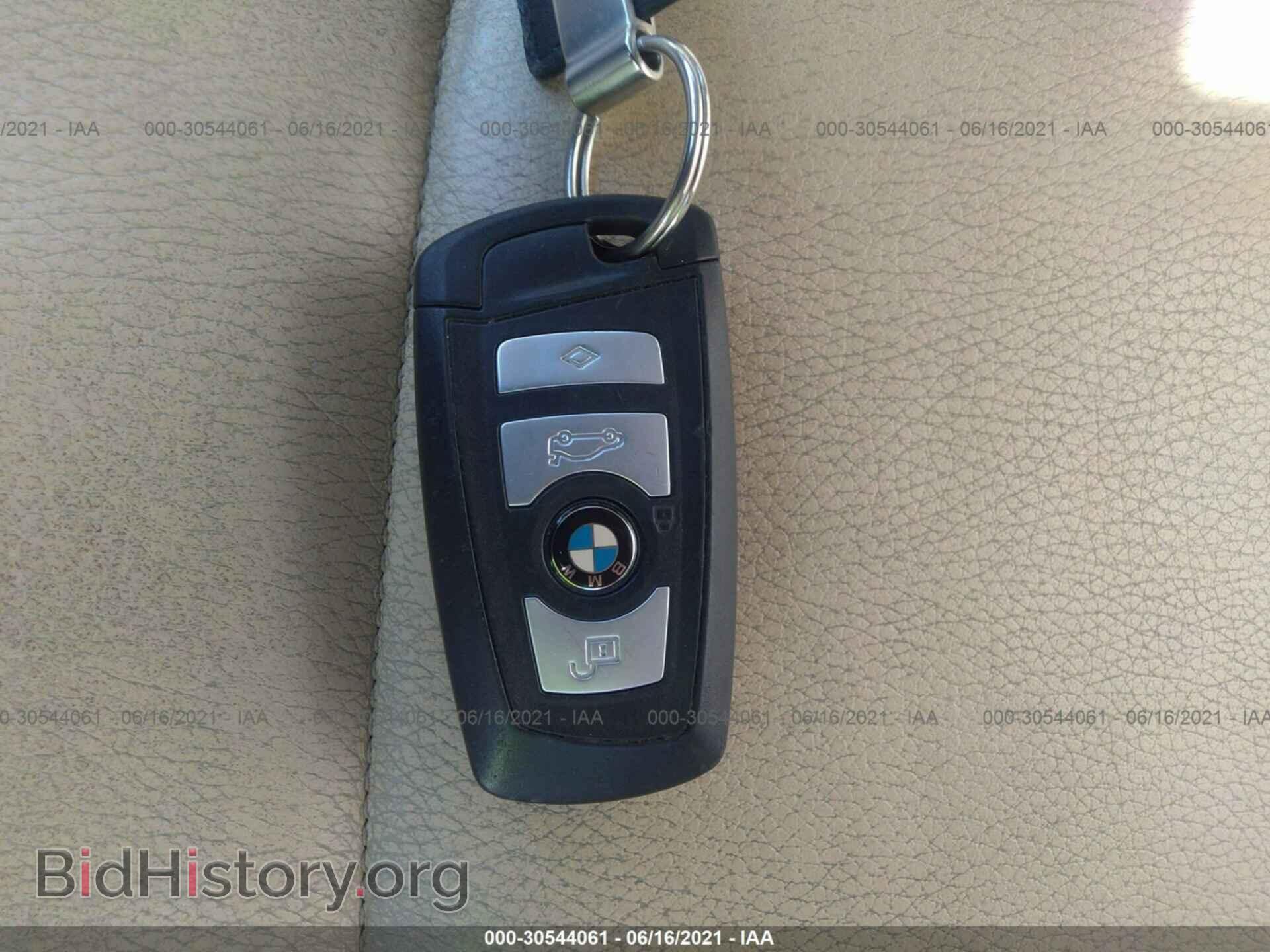 2011 BMW 5 SERIES - VIN: WBAFU7C5XBC877947 - Фото 11