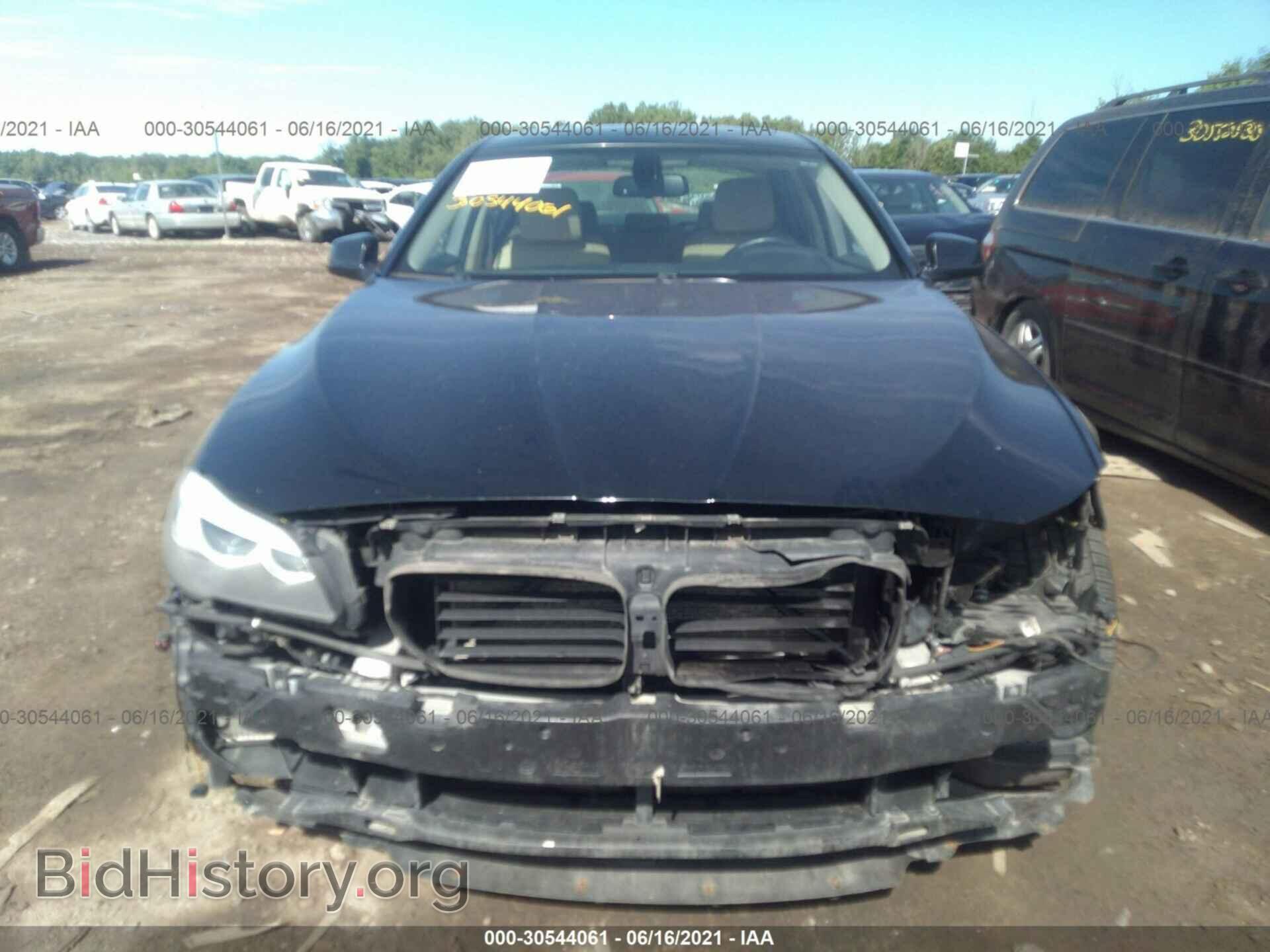 2011 BMW 5 SERIES - VIN: WBAFU7C5XBC877947 - Фото 6