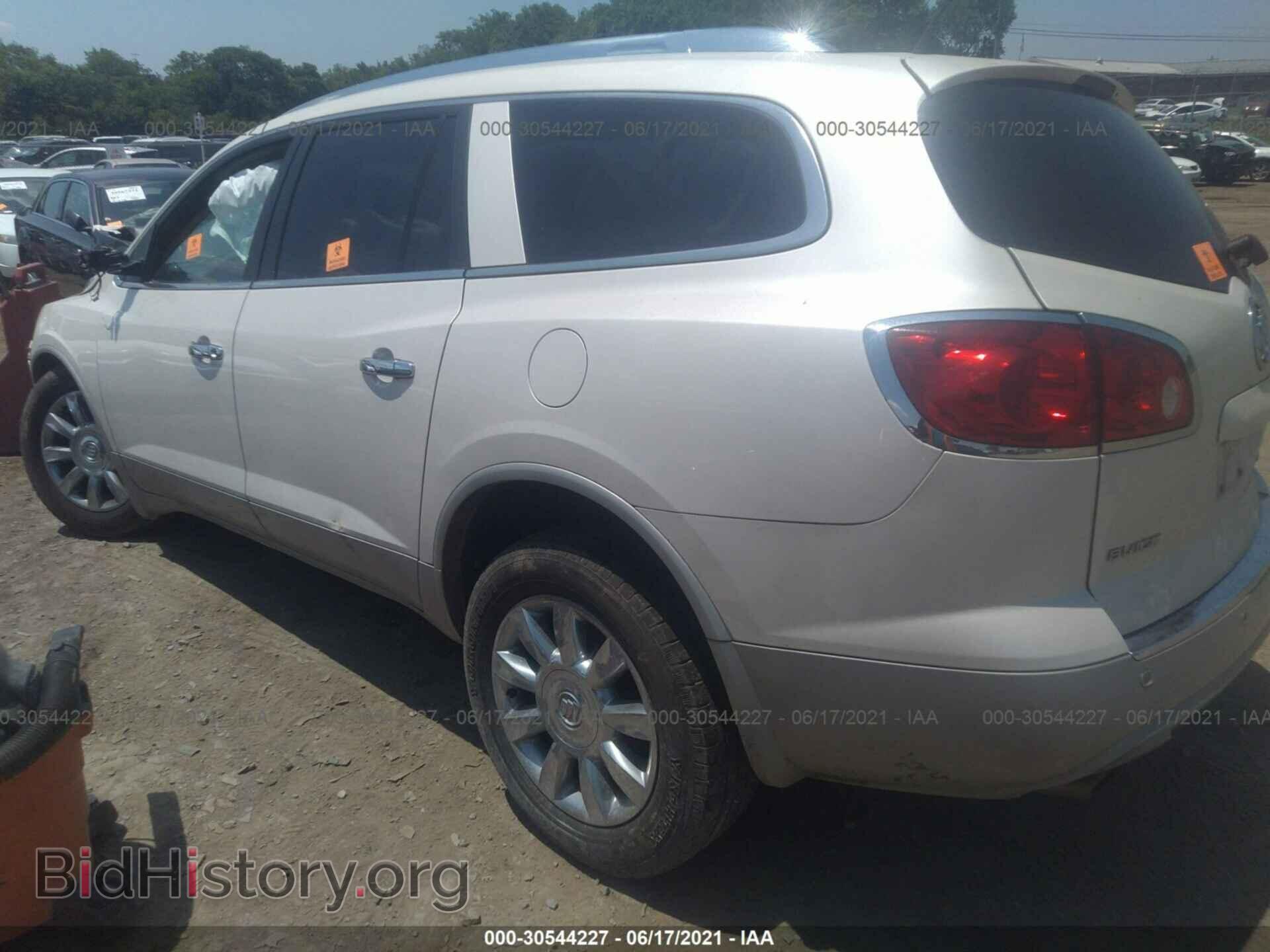2011 BUICK ENCLAVE - VIN: 5GAKRCED7BJ237384 - Фото 3