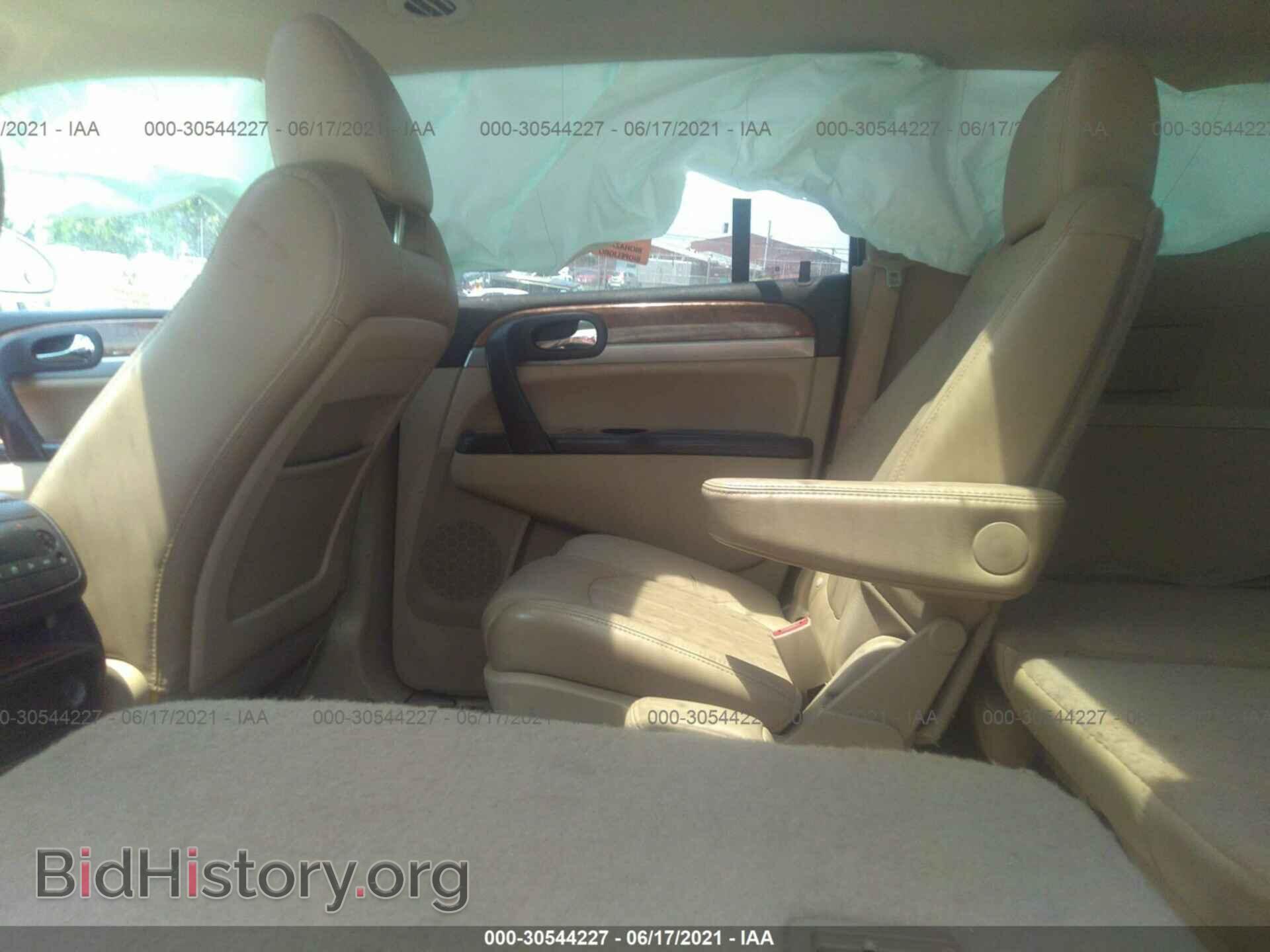 2011 BUICK ENCLAVE - VIN: 5GAKRCED7BJ237384 - Фото 8