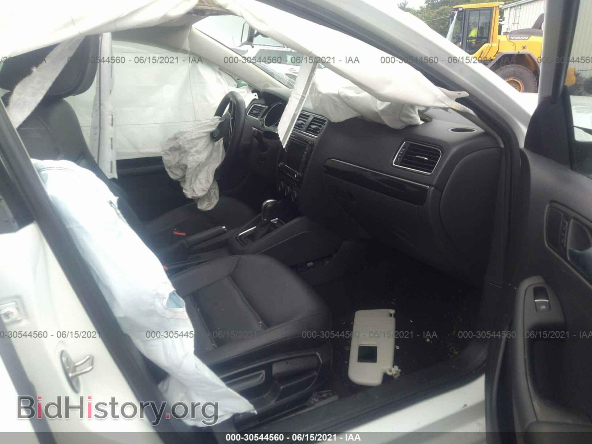2017 VOLKSWAGEN JETTA - VIN: 3VWL17AJ3HM208972 - Фото 5