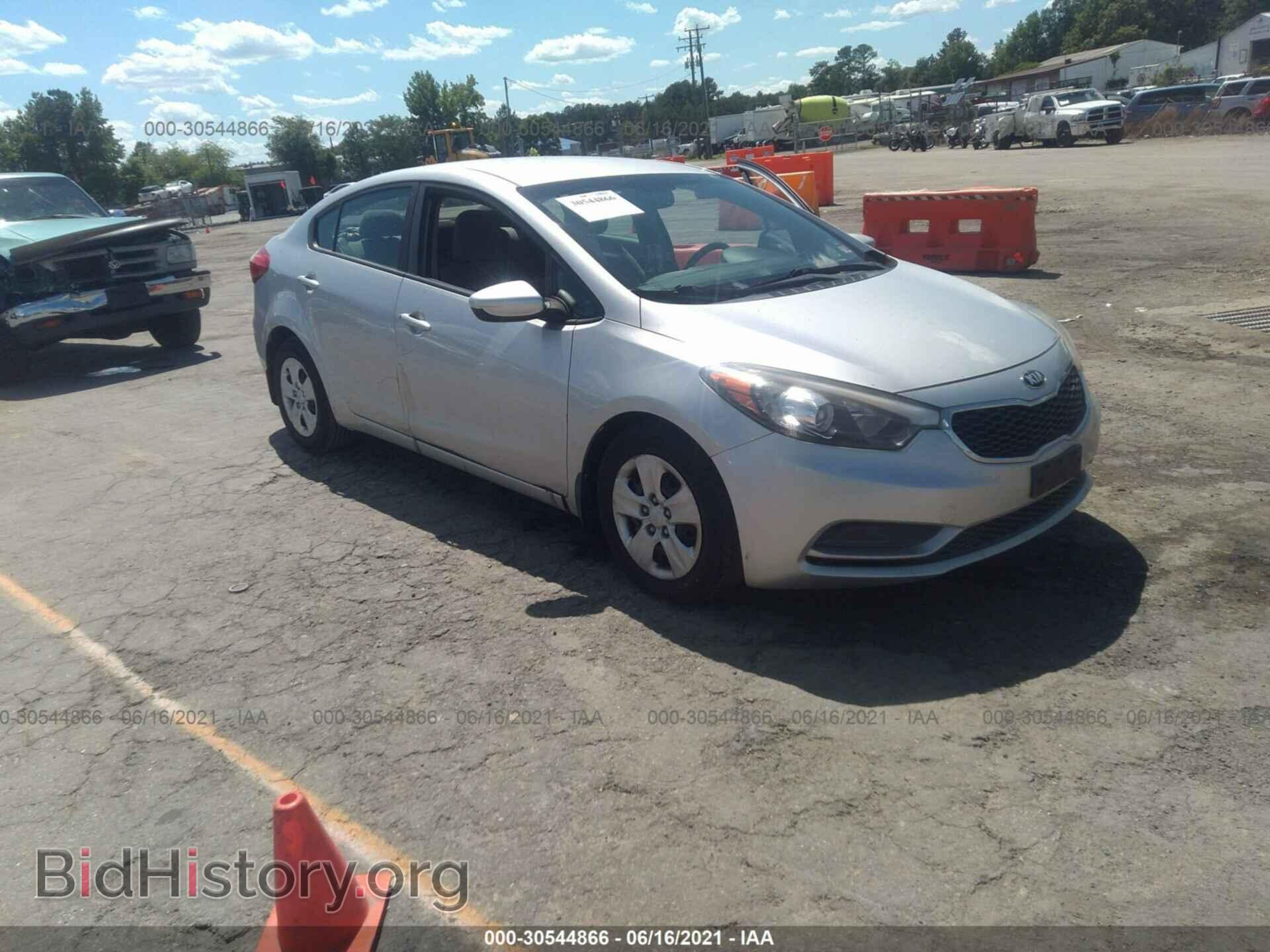 Фотография KNAFK4A65F5292445 - KIA FORTE 2015