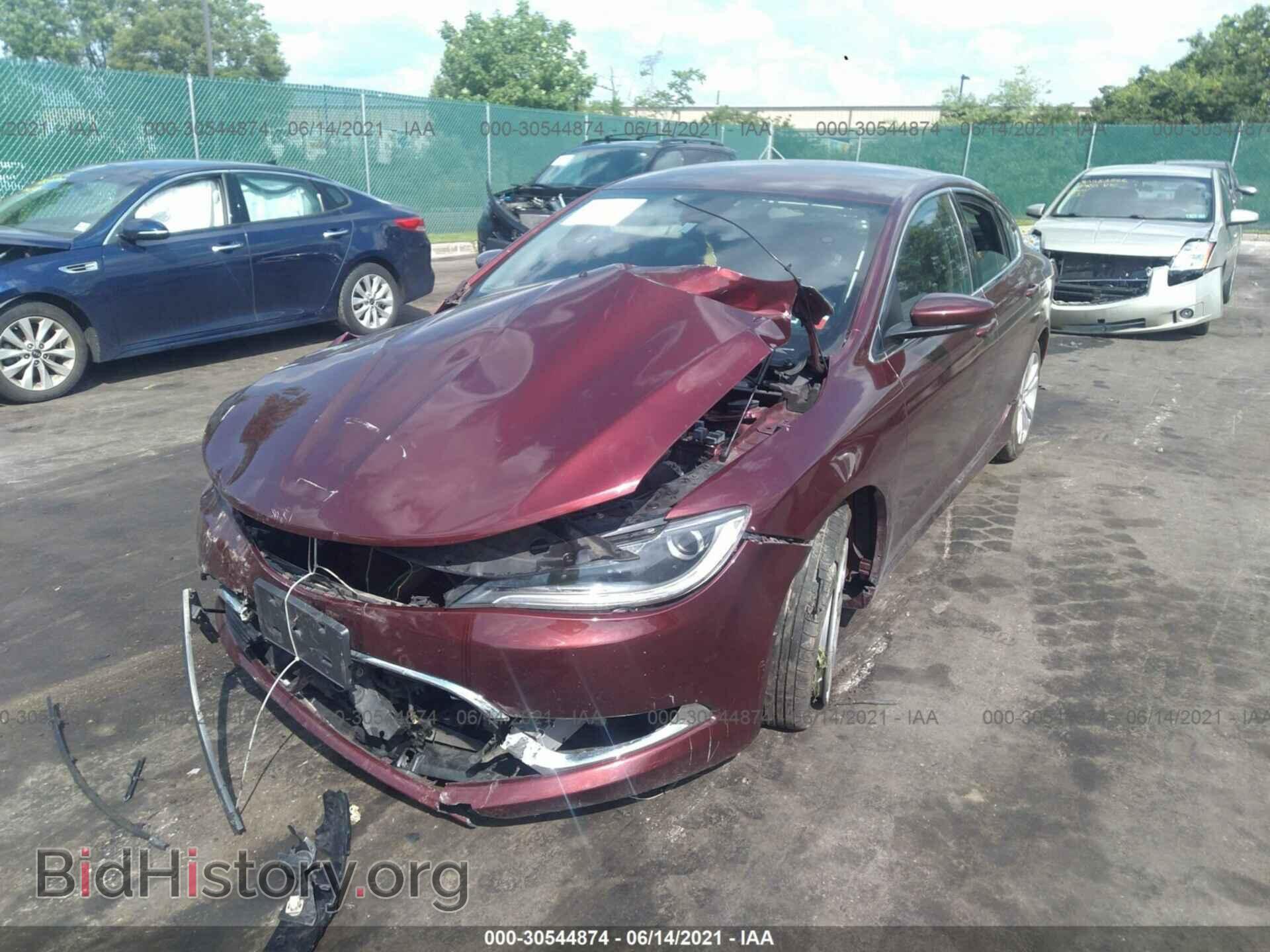 2015 CHRYSLER 200 - VIN: 1C3CCCAB9FN717079 - Фото 2