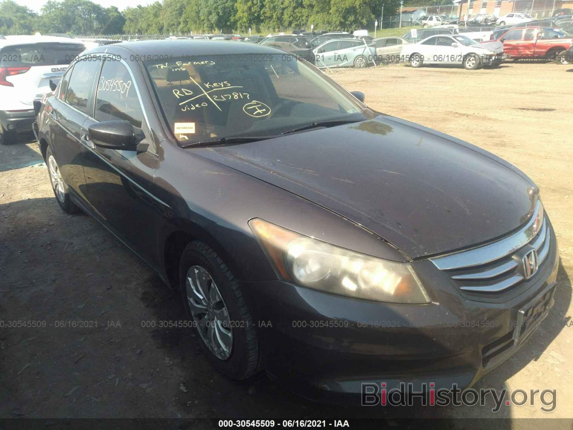 Photo 1HGCP2F3XBA069170 - HONDA ACCORD SDN 2011