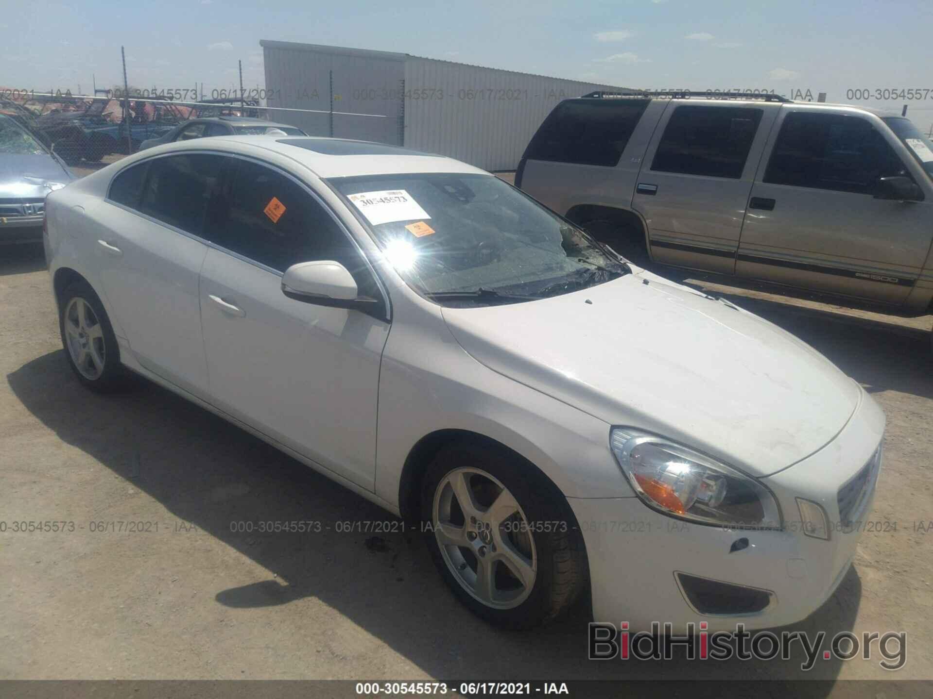 Photo YV1622FS3C2034736 - VOLVO S60 2012